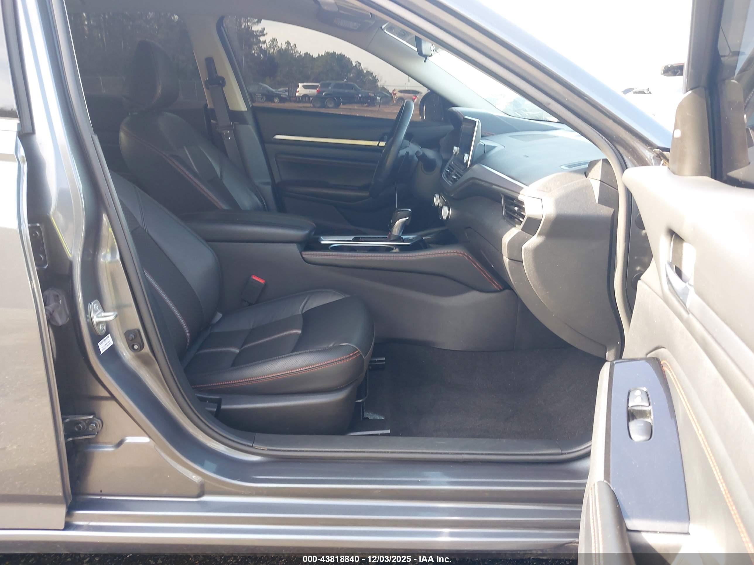 NISSAN ALTIMA image 5