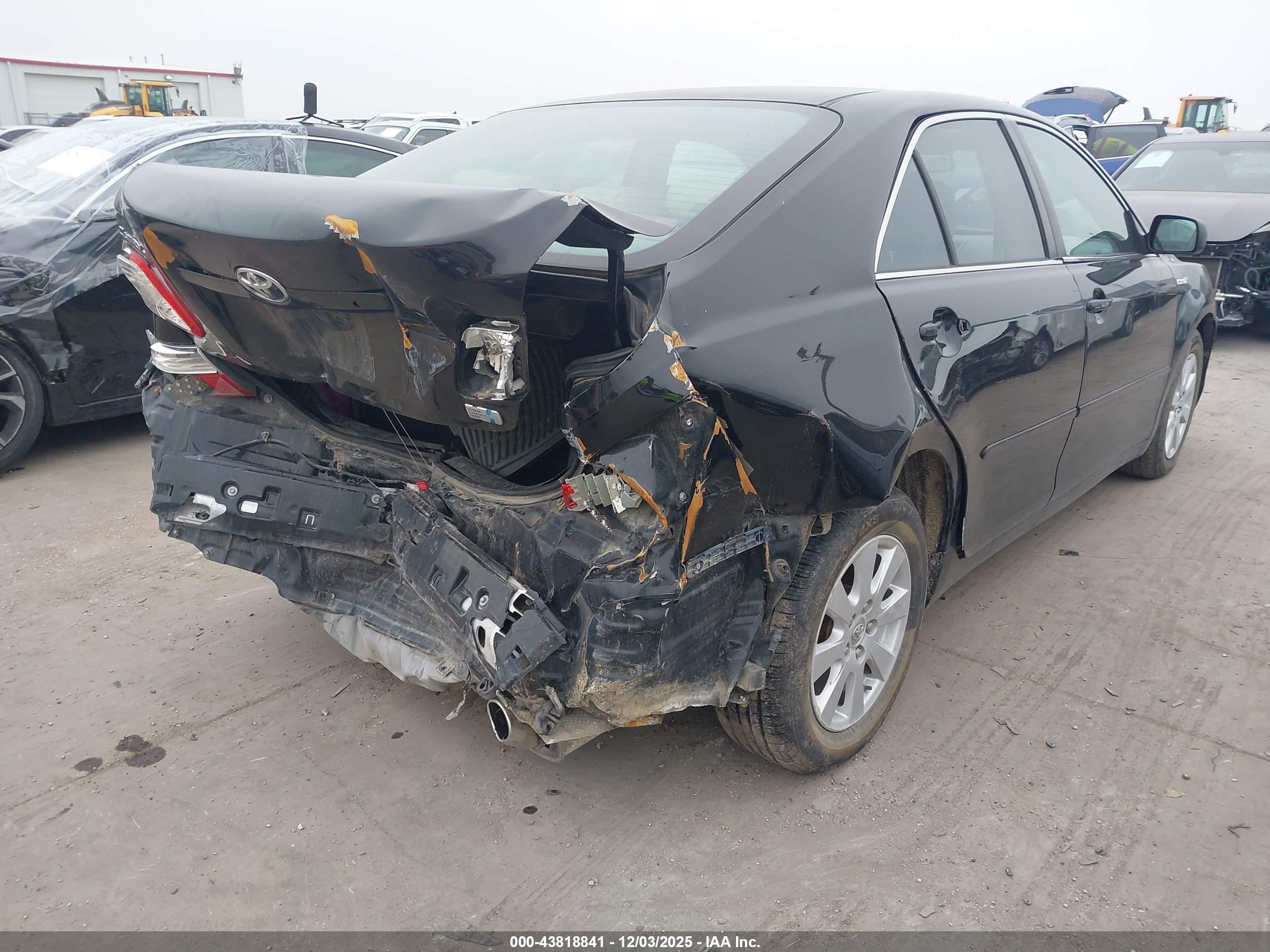 TOYOTA CAMRY image 4