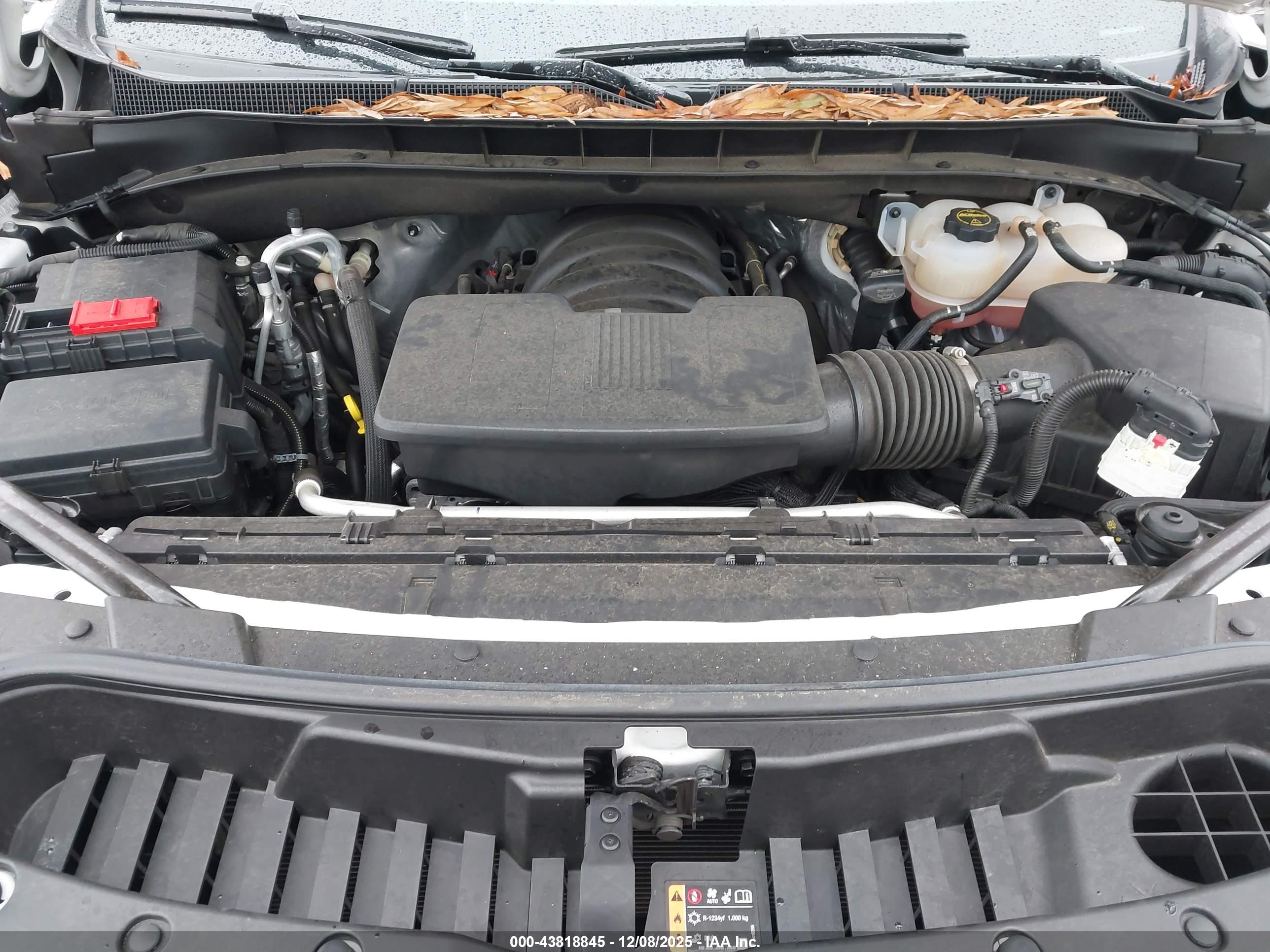 CHEVROLET TAHOE image 10
