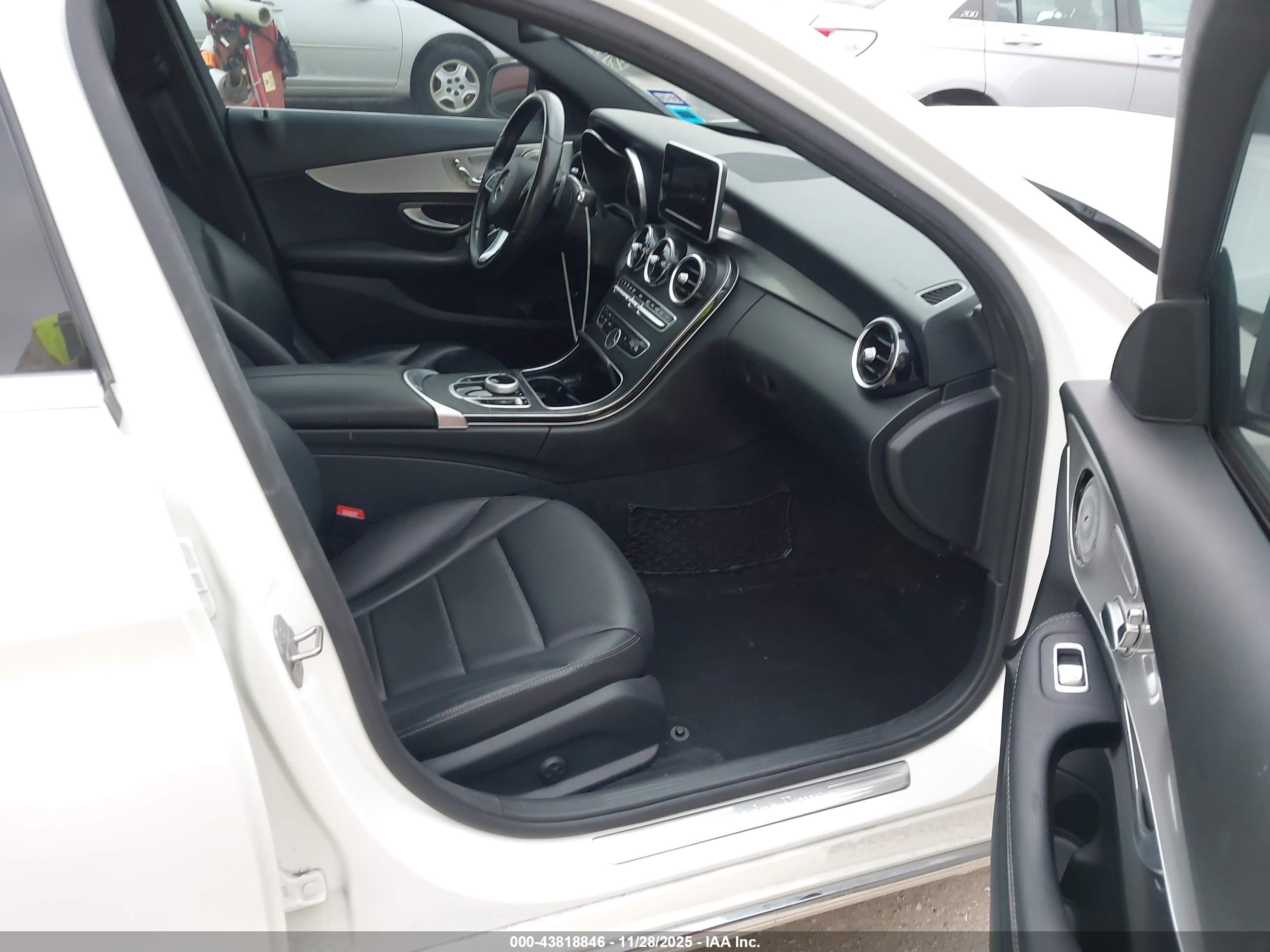 MERCEDES-BENZ C image 5