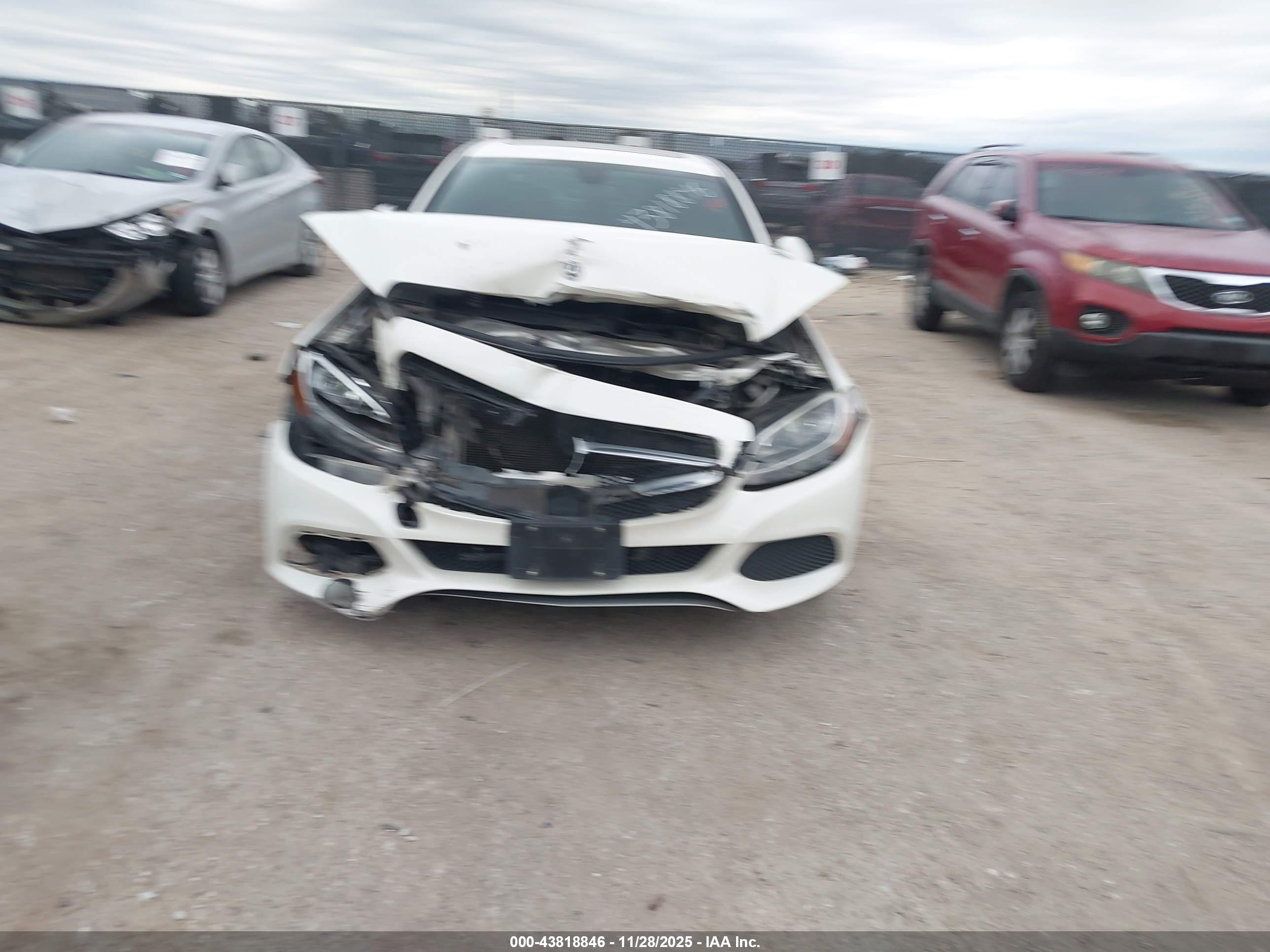 MERCEDES-BENZ C image 6
