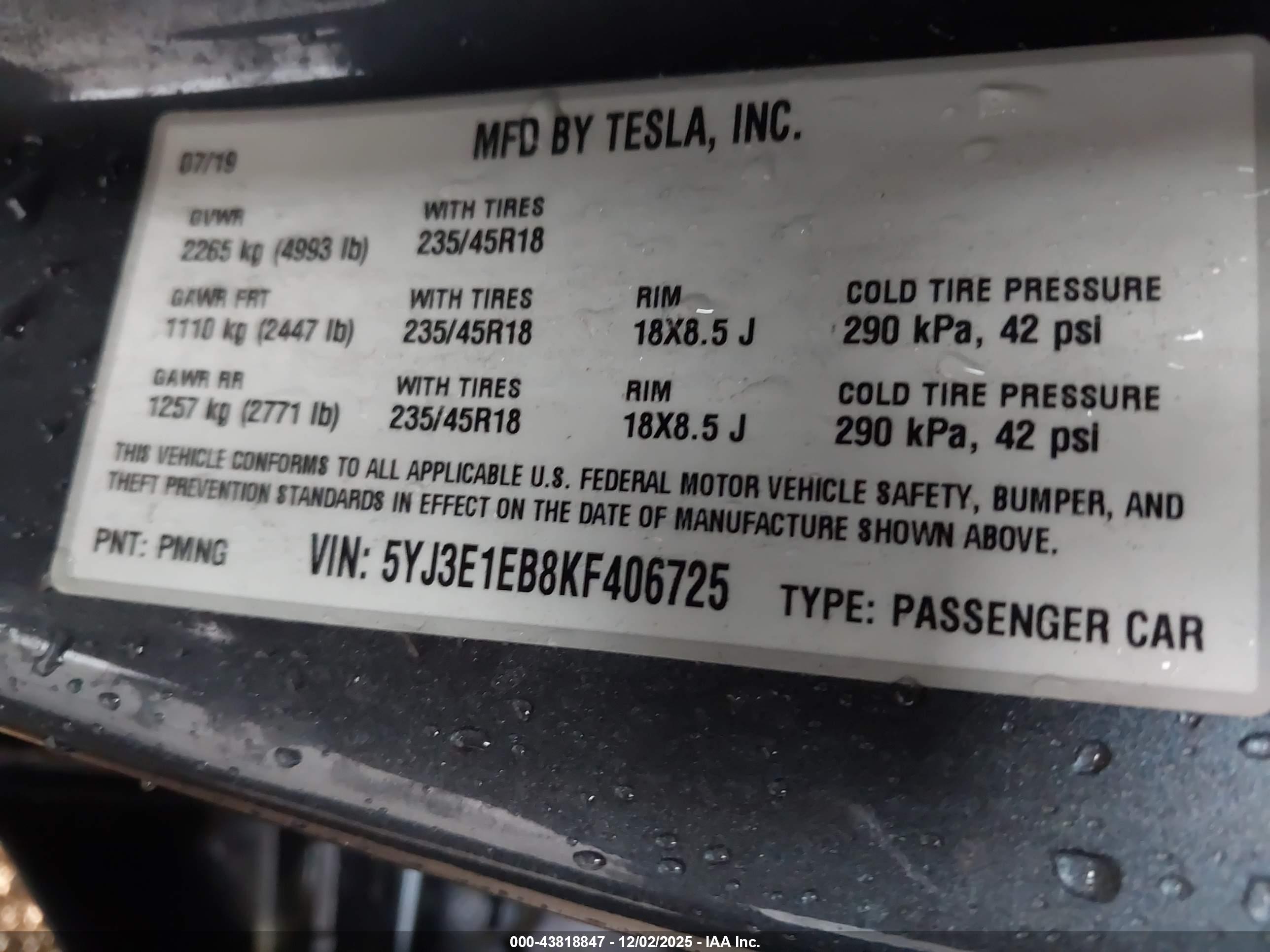 TESLA MODEL image 9