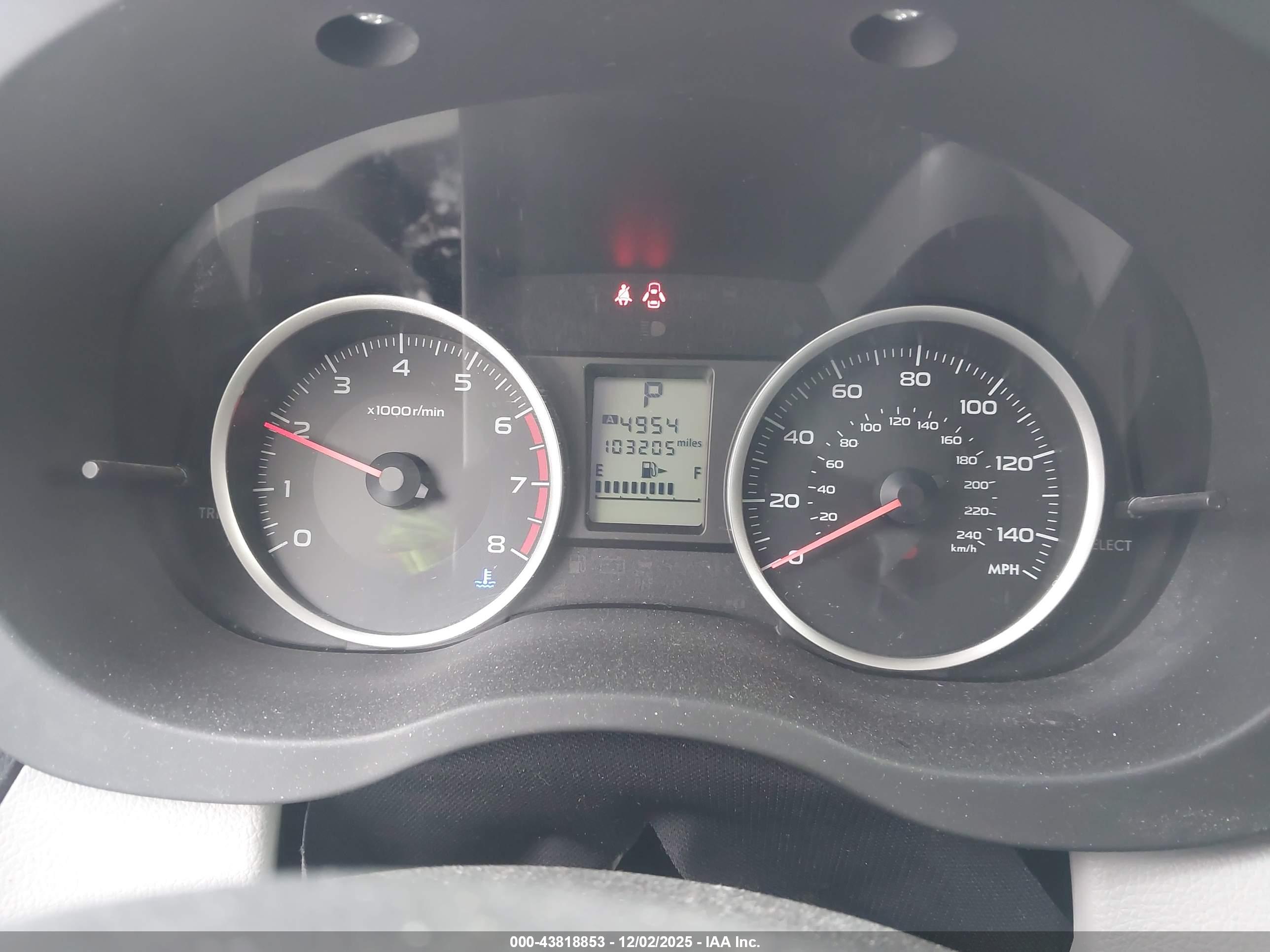 SUBARU FORESTER image 7