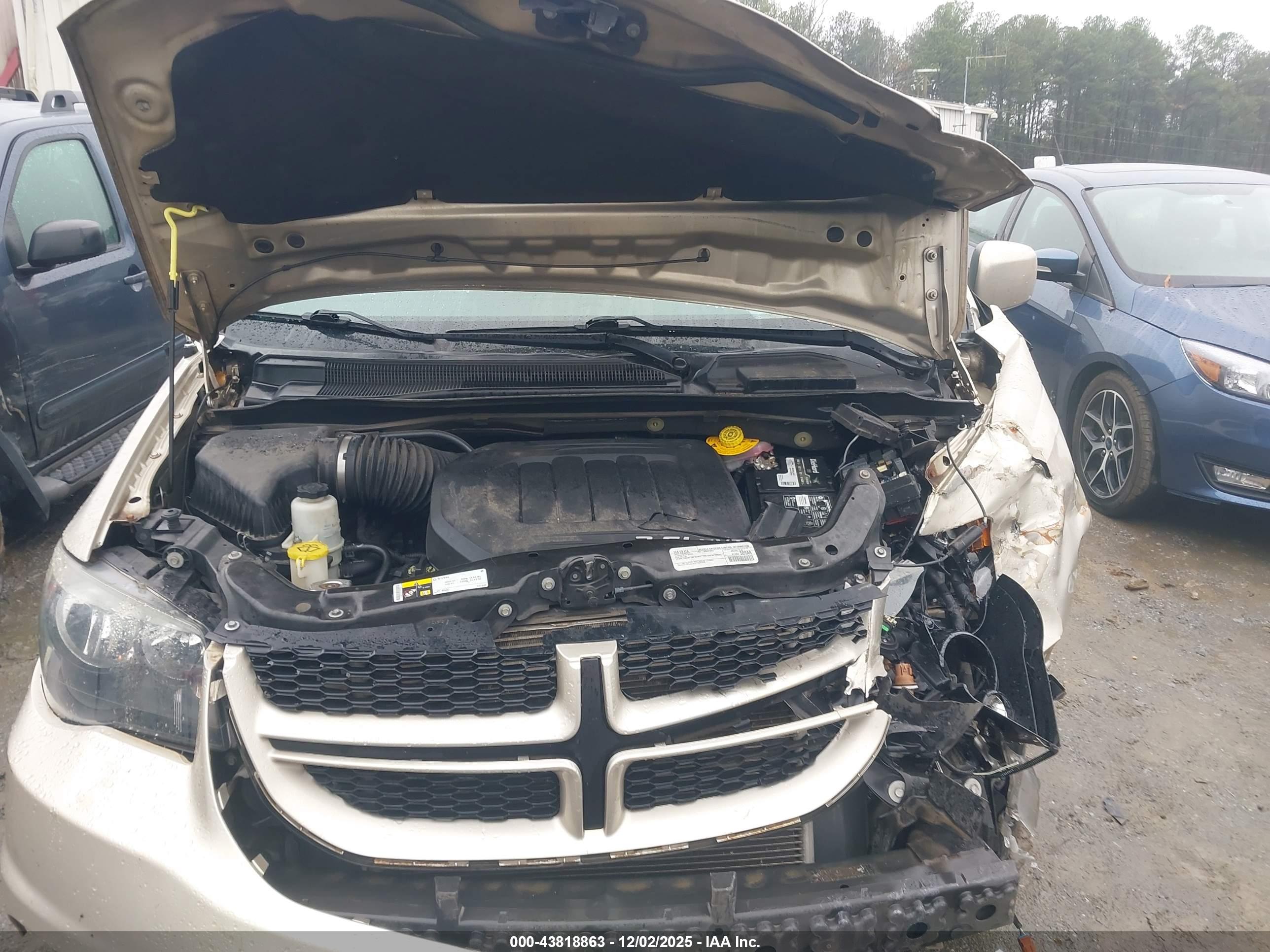 DODGE GRAND image 10