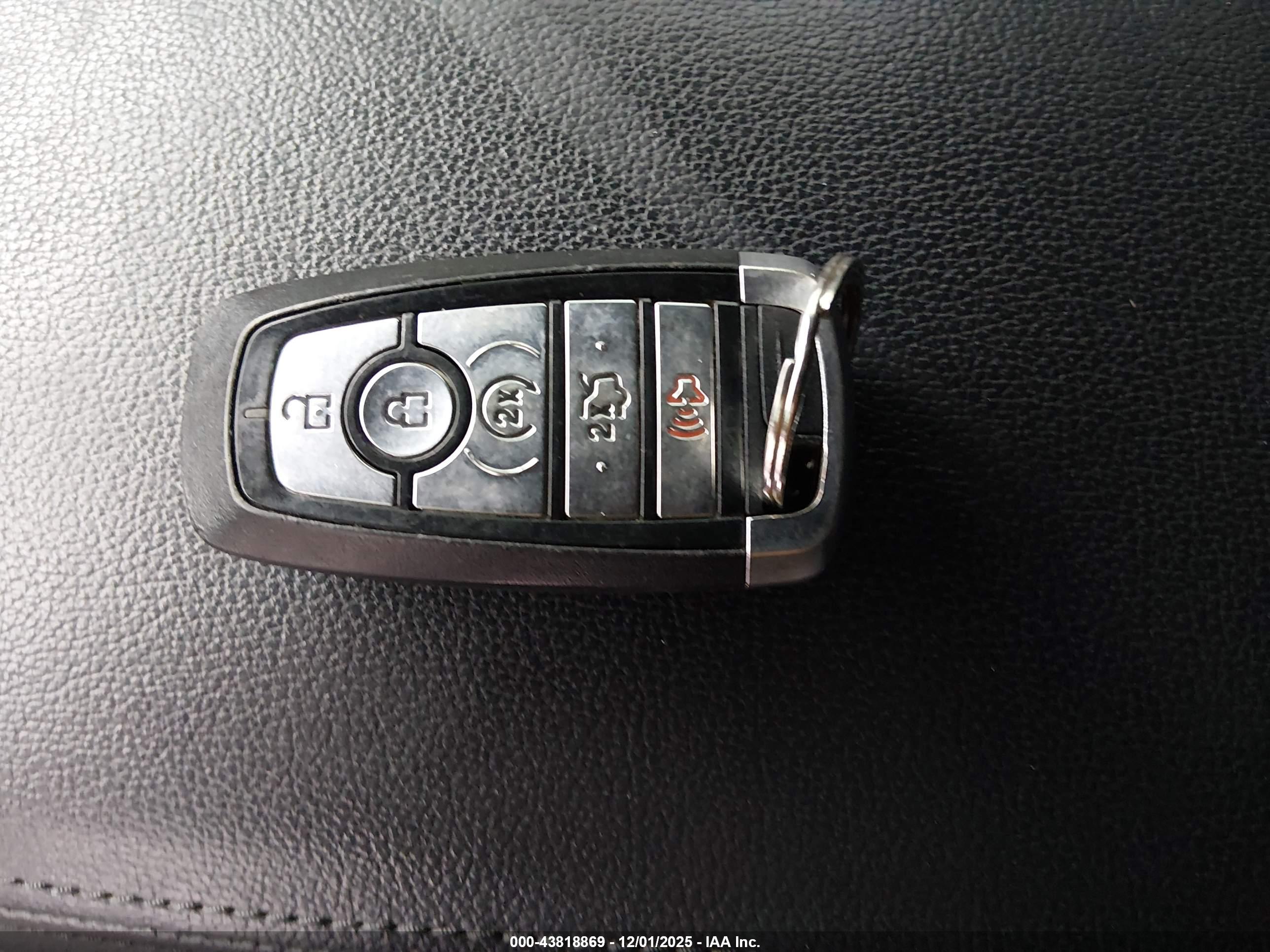 FORD EXPLORER image 11