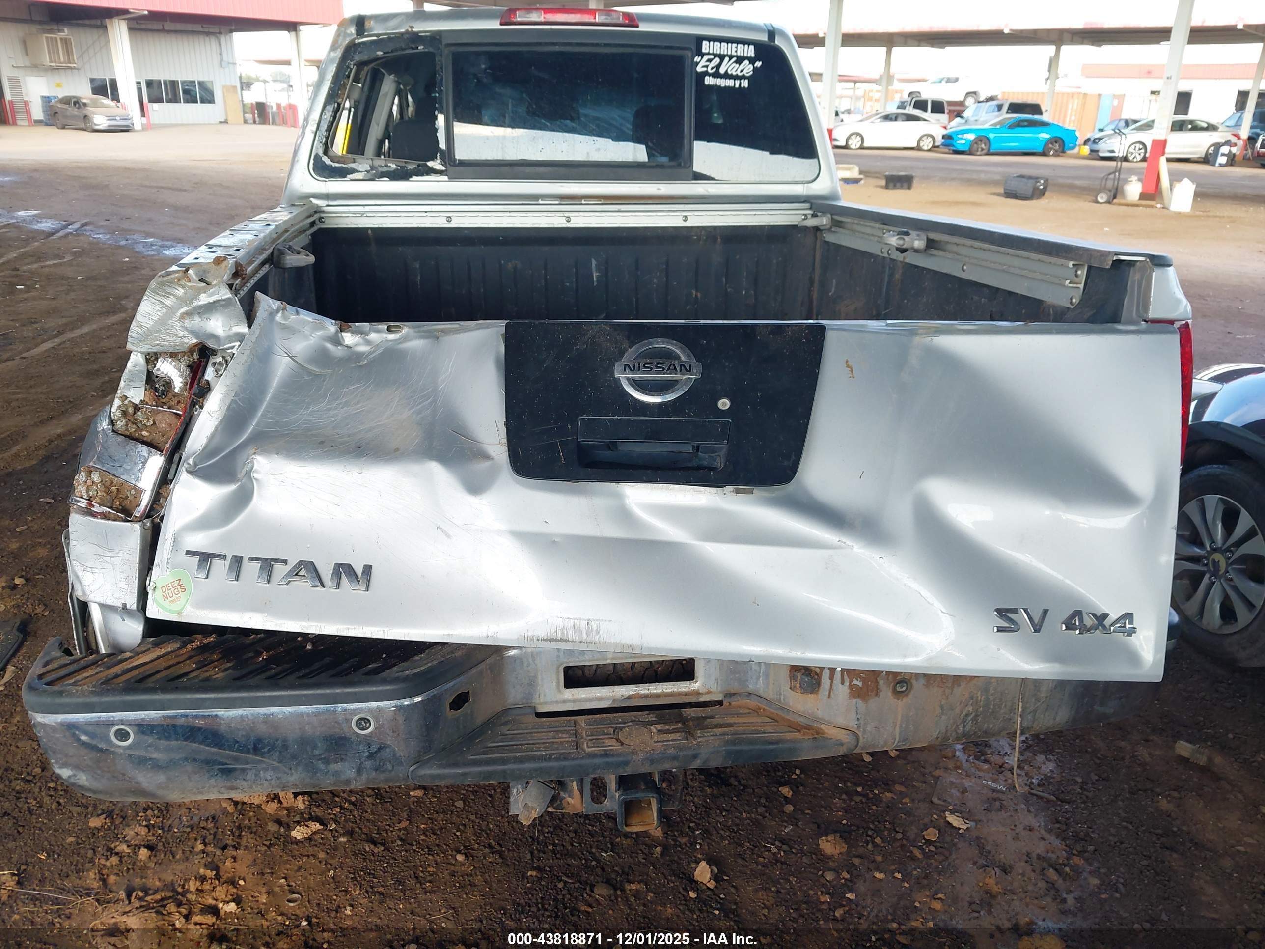 NISSAN TITAN image 6
