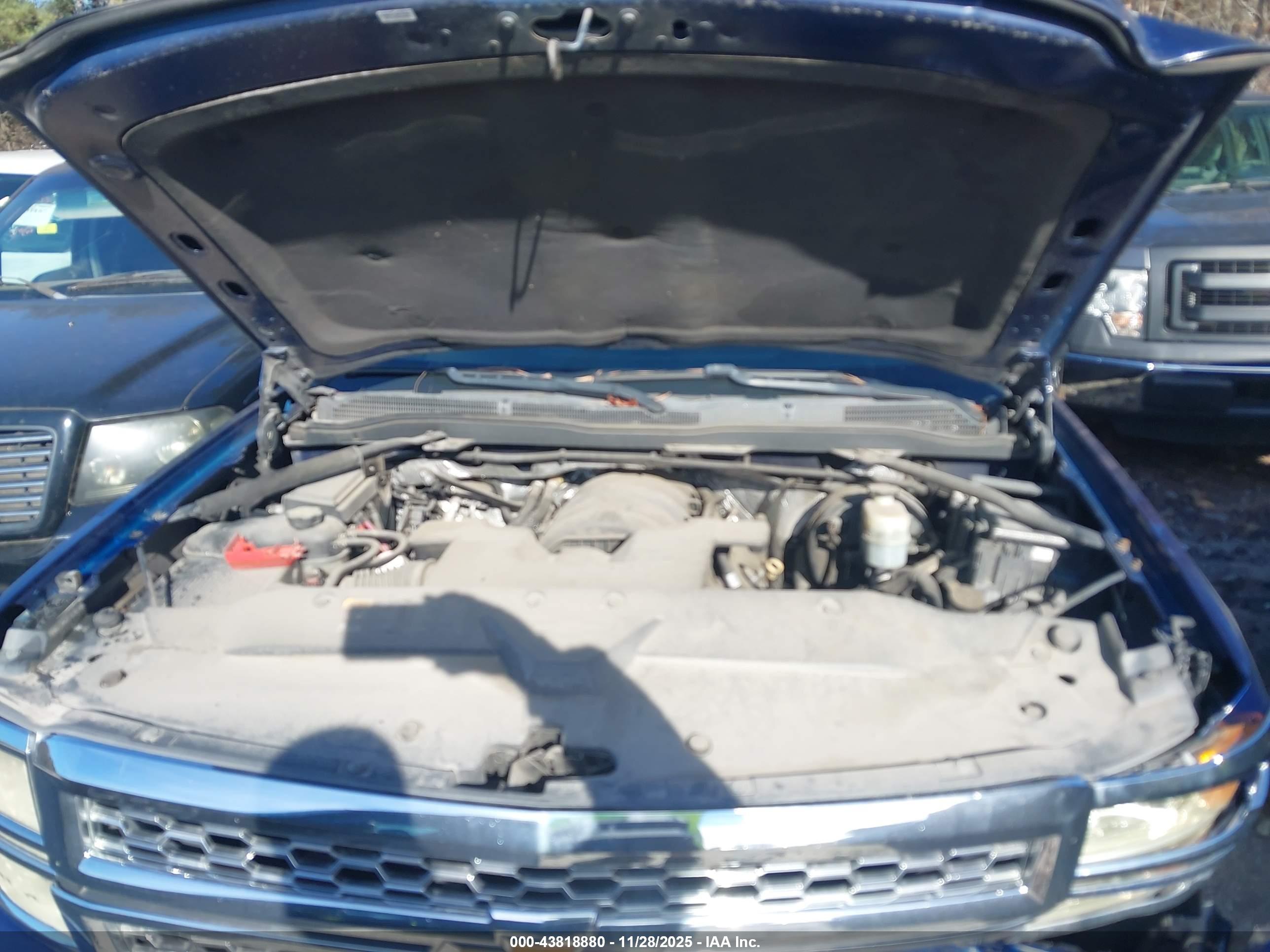 CHEVROLET SILVERADO image 10