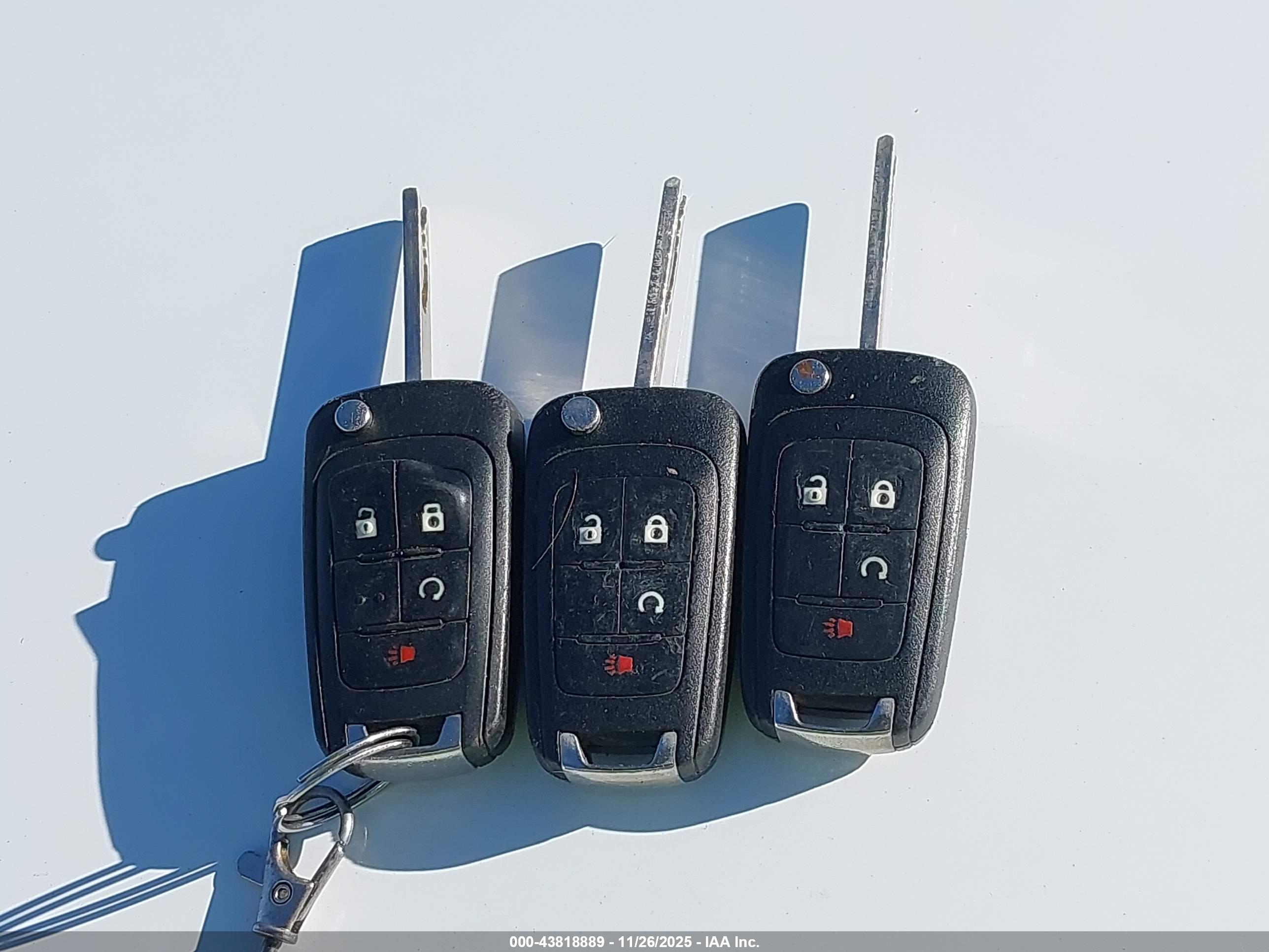 CHEVROLET EQUINOX image 11