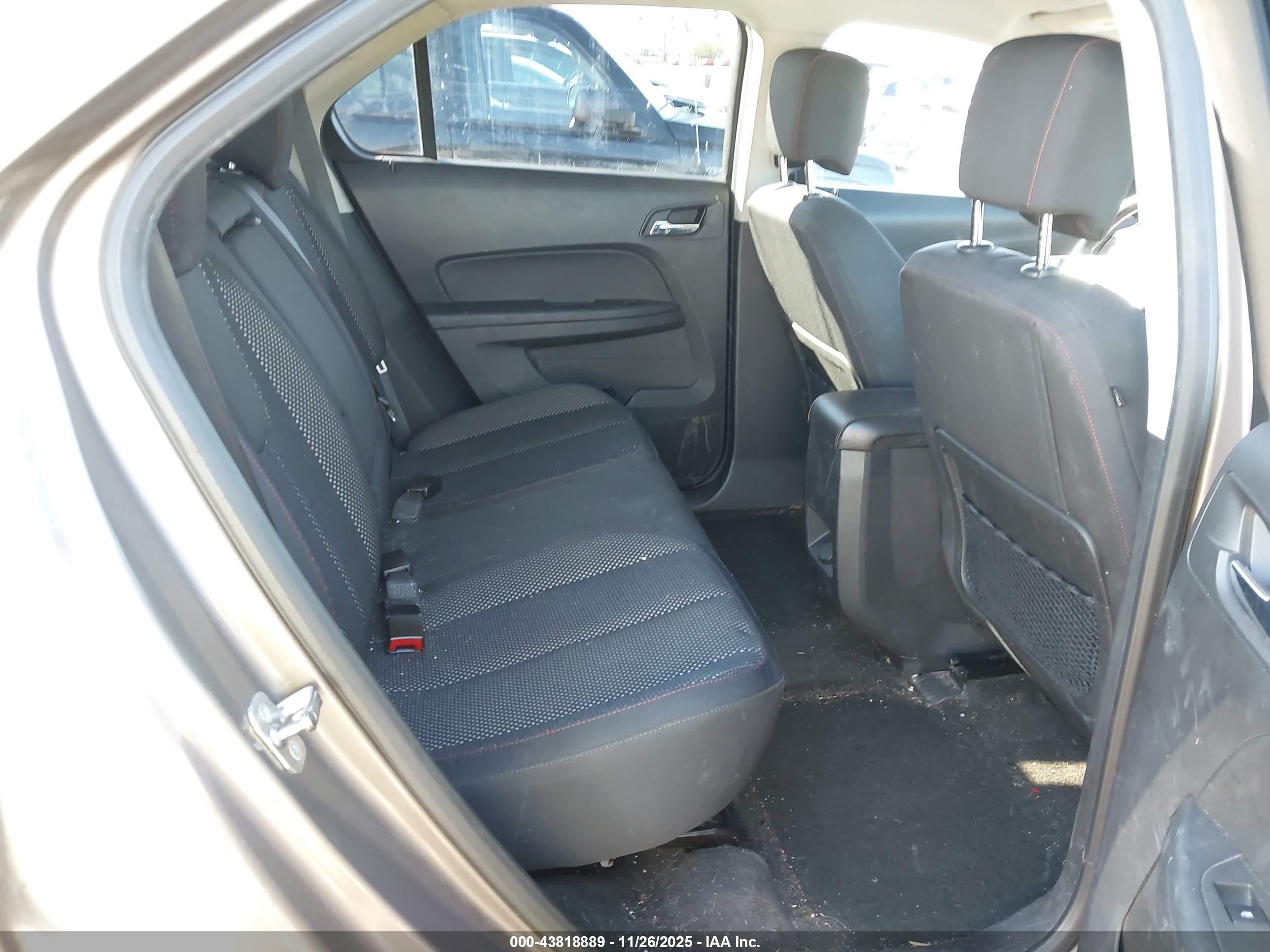 CHEVROLET EQUINOX image 8