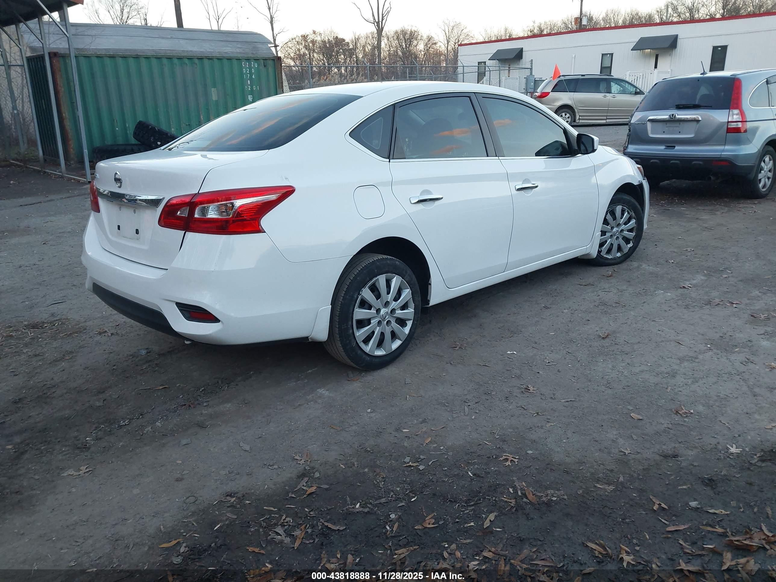 NISSAN SENTRA image 4