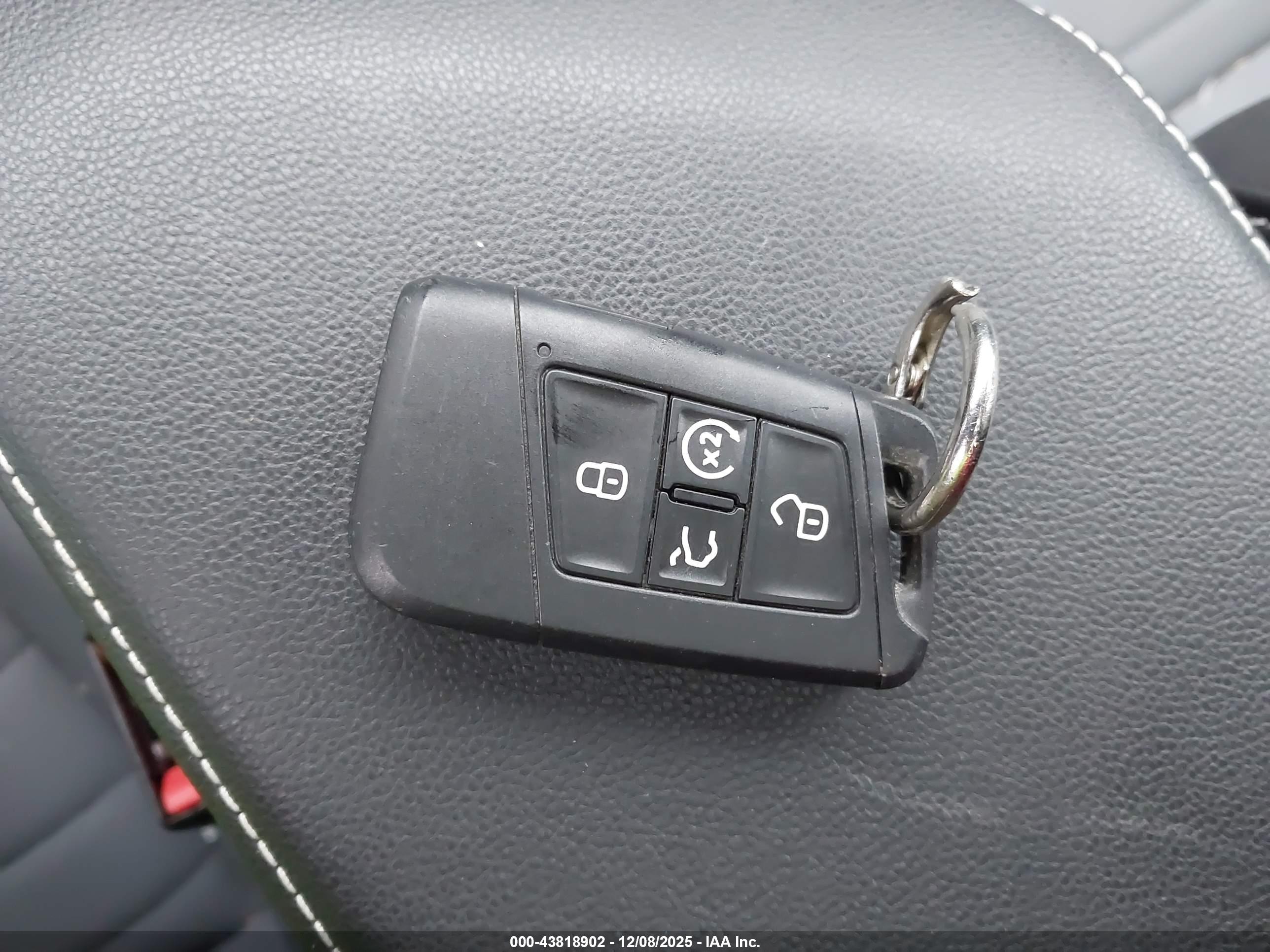 VOLKSWAGEN JETTA image 11