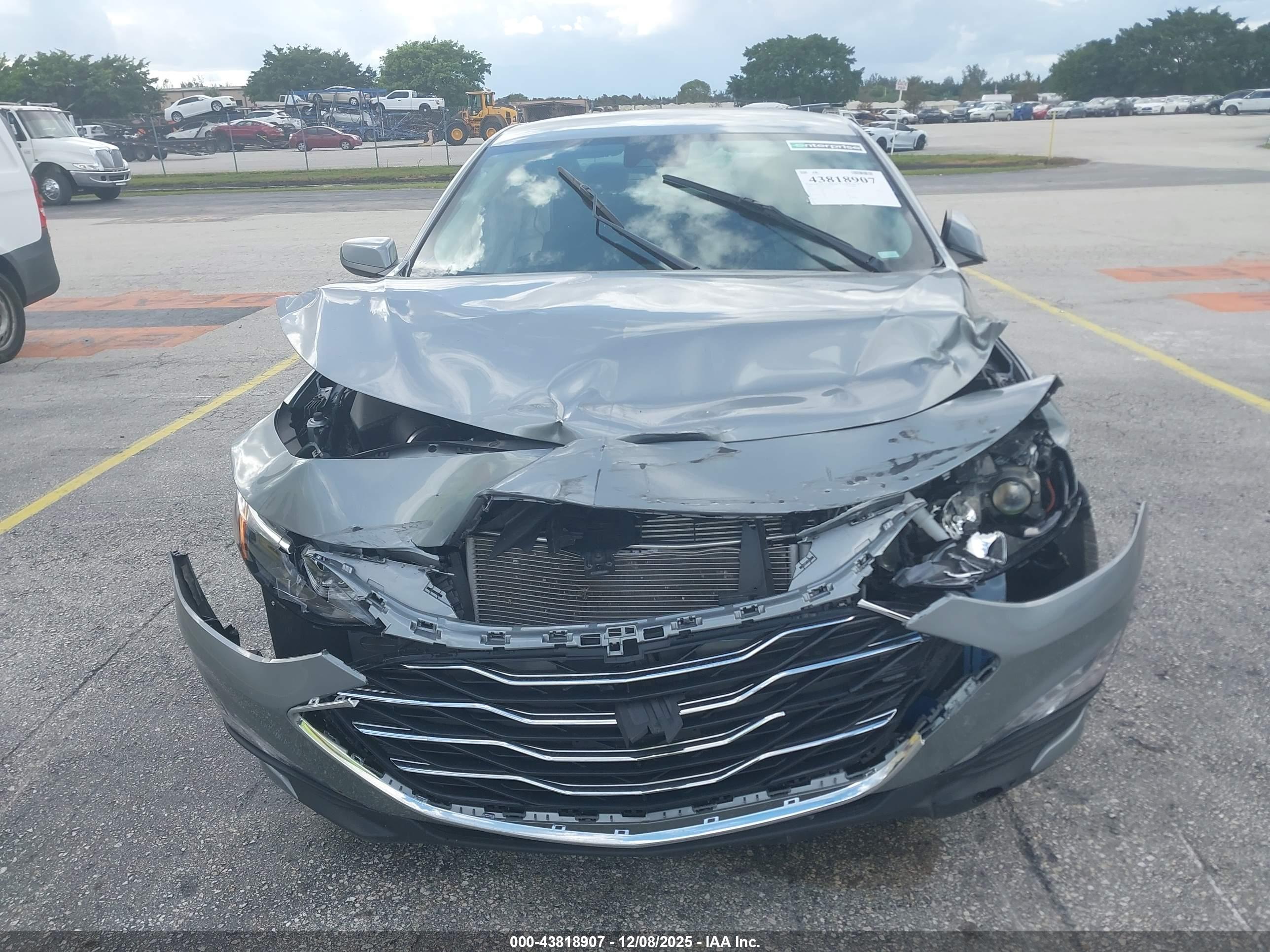 CHEVROLET MALIBU image 6