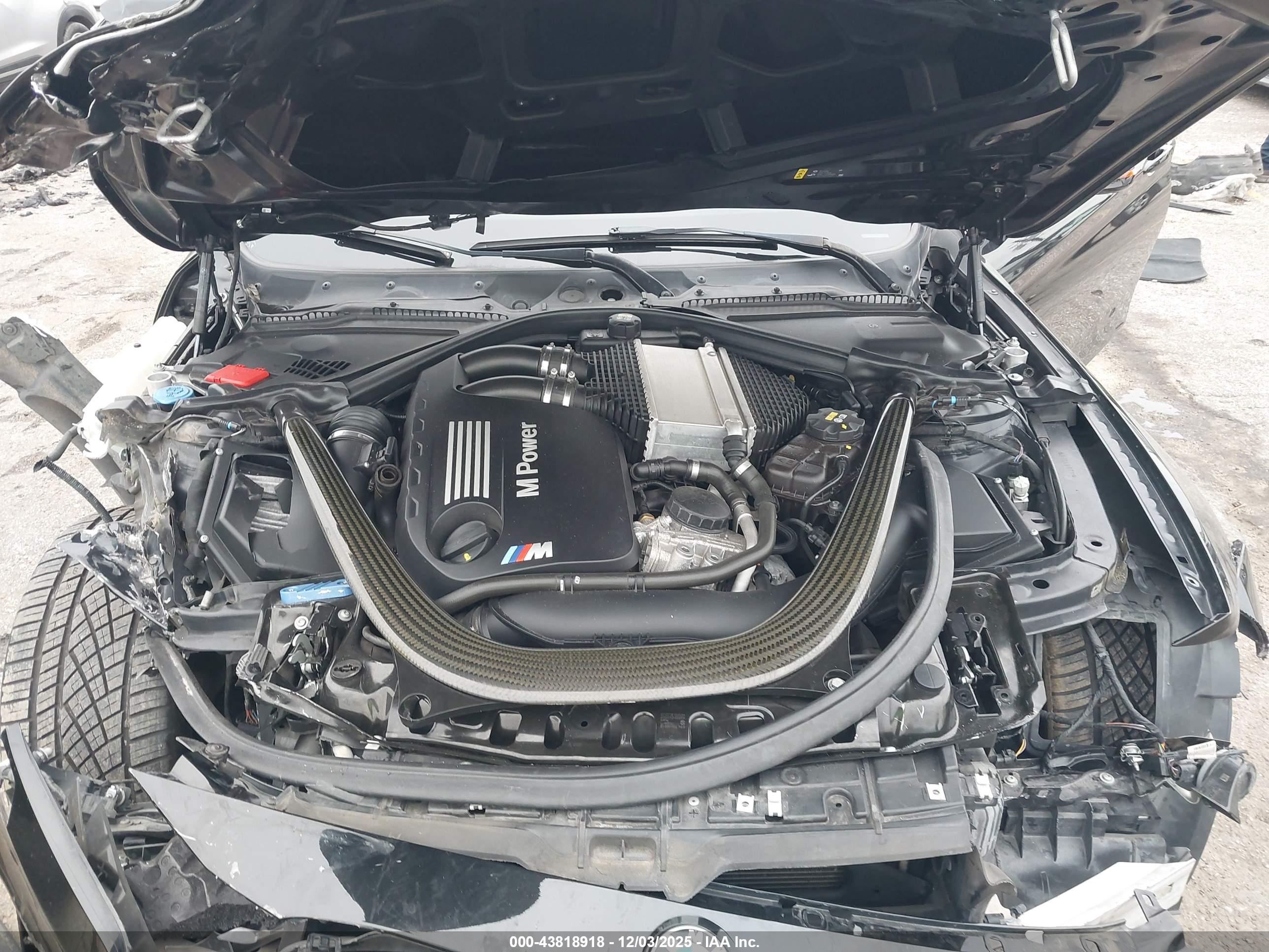 BMW M4 image 10
