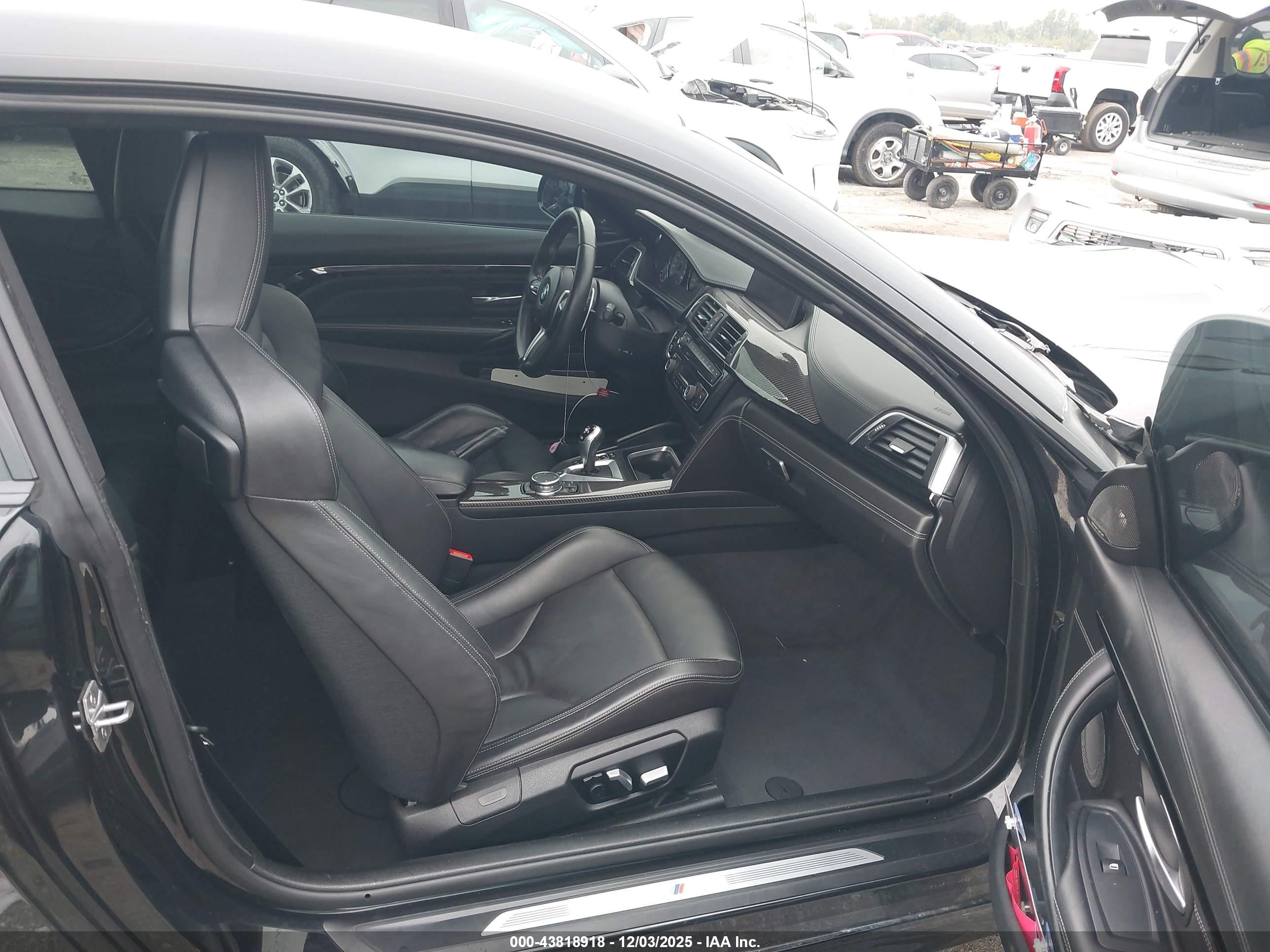 BMW M4 image 5