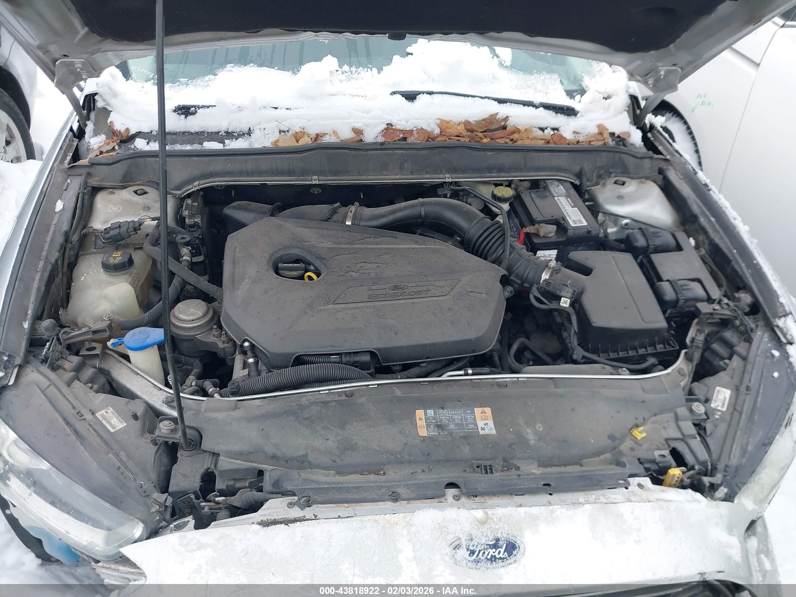 FORD FUSION image 10