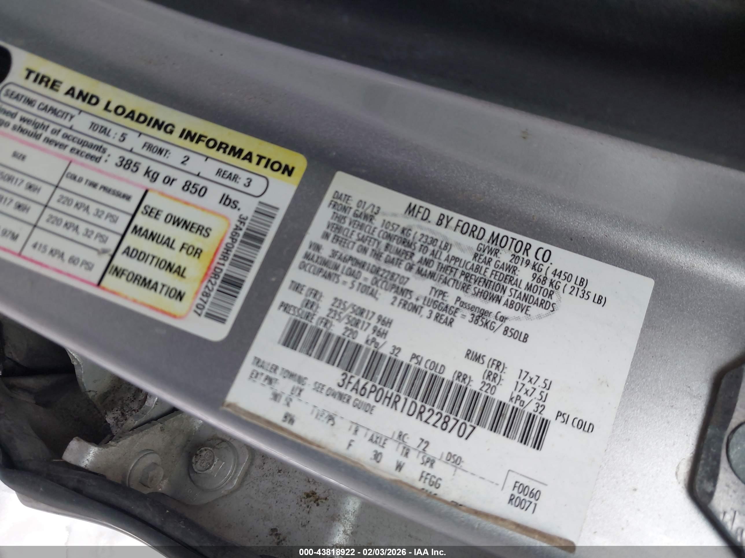 FORD FUSION image 9