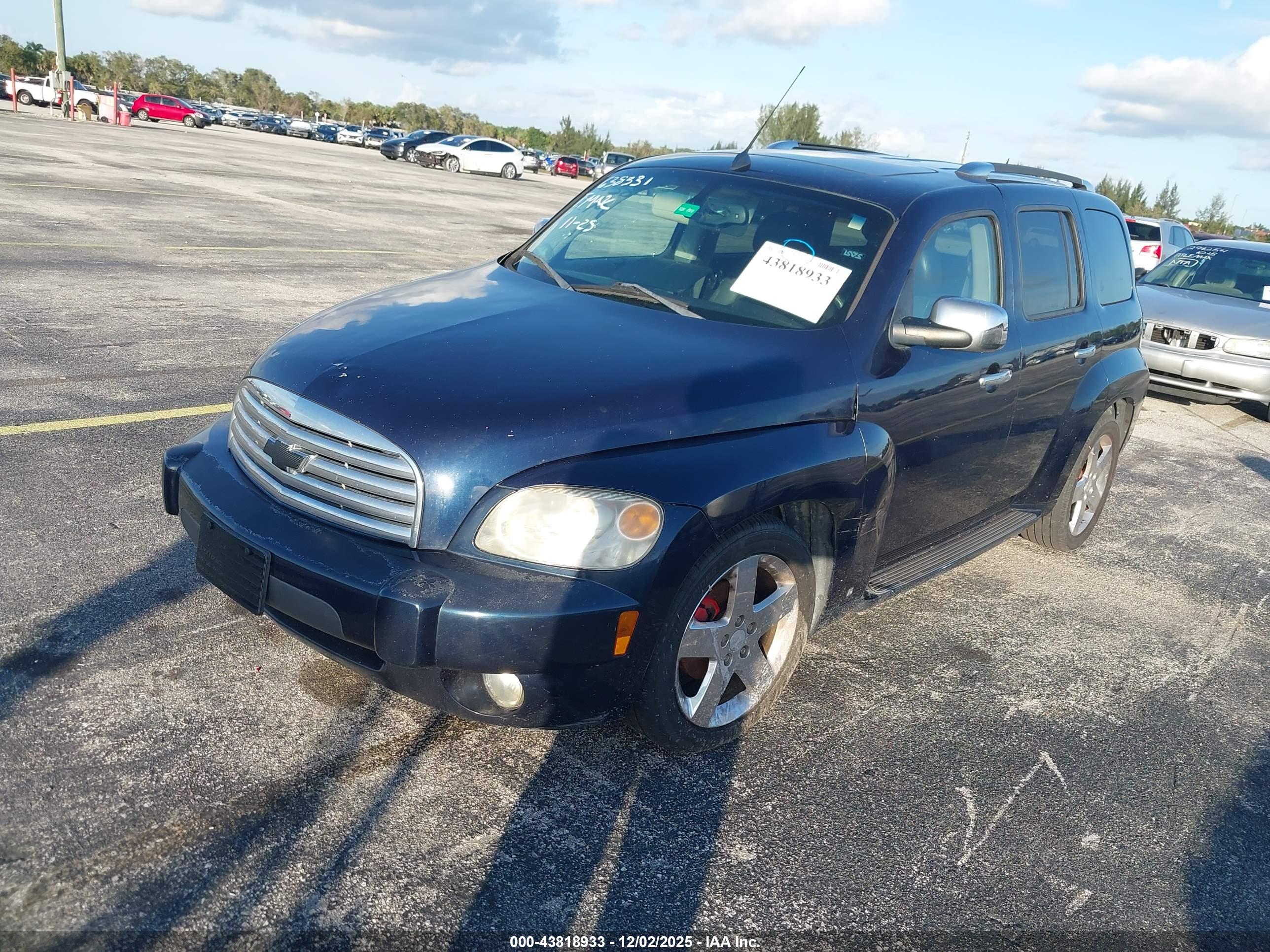 CHEVROLET HHR image 2