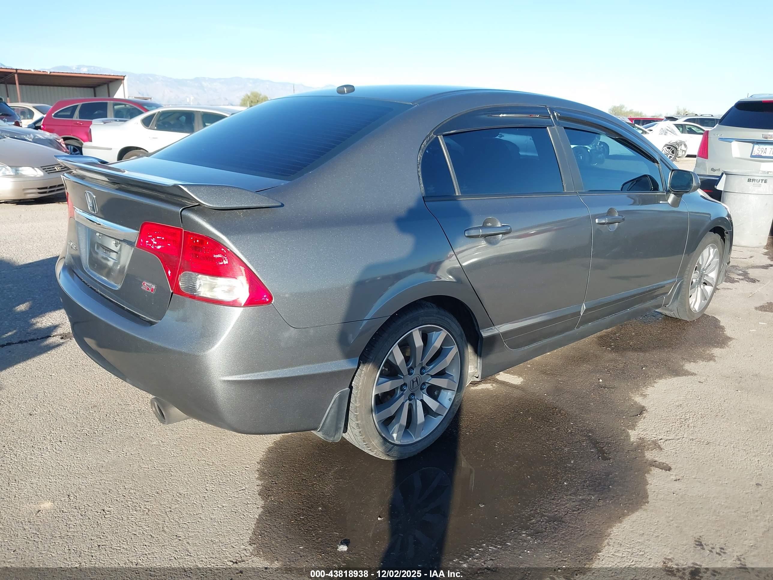 HONDA CIVIC image 4