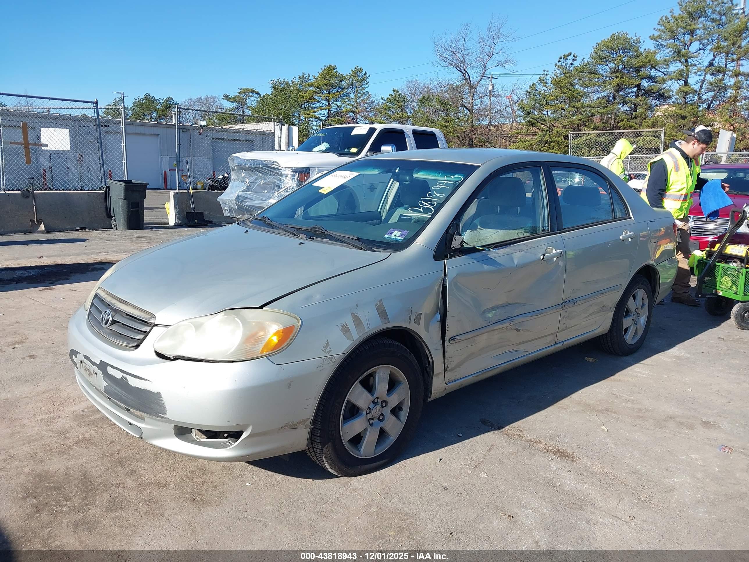 TOYOTA COROLLA image 2