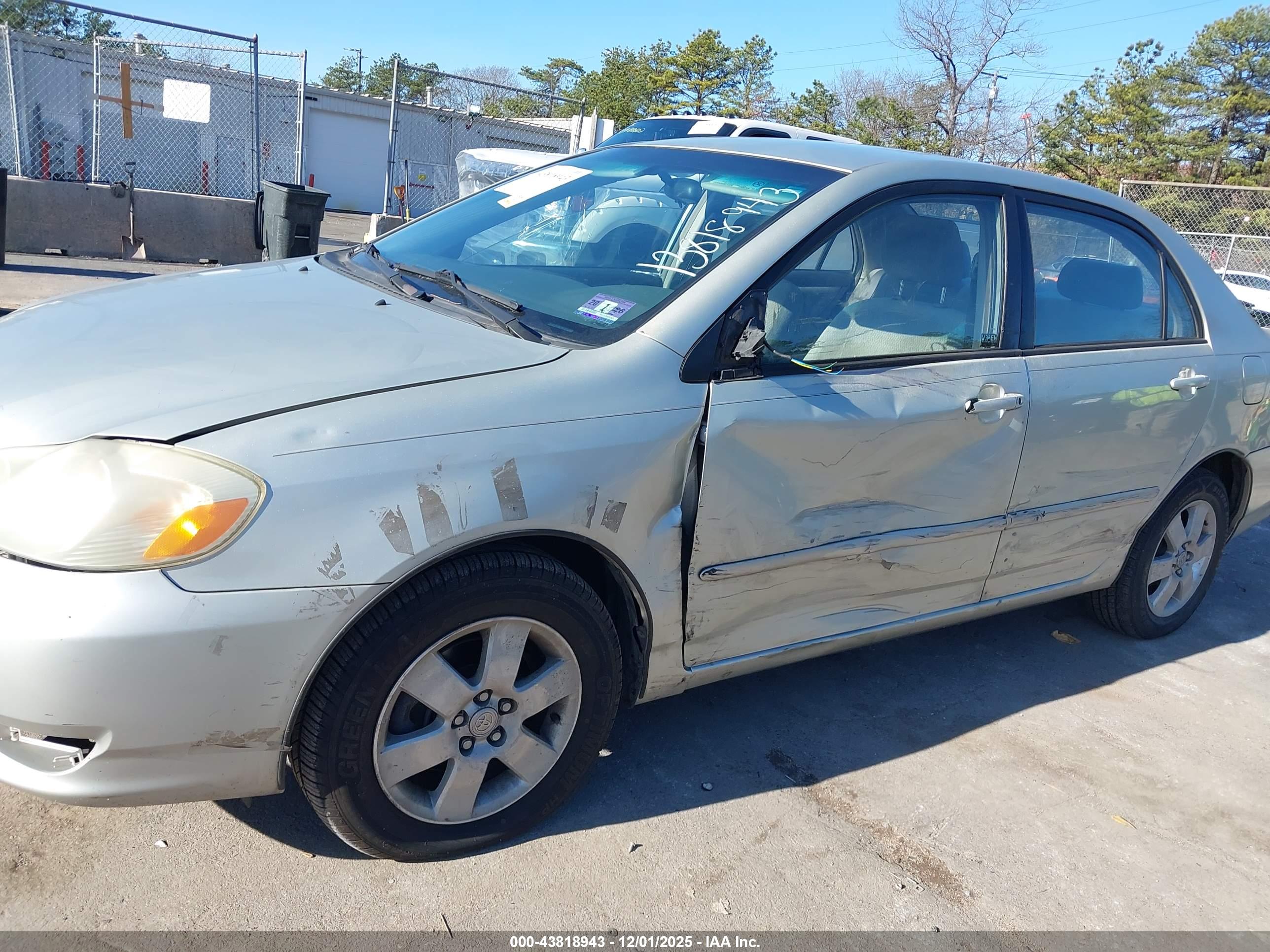 TOYOTA COROLLA image 6