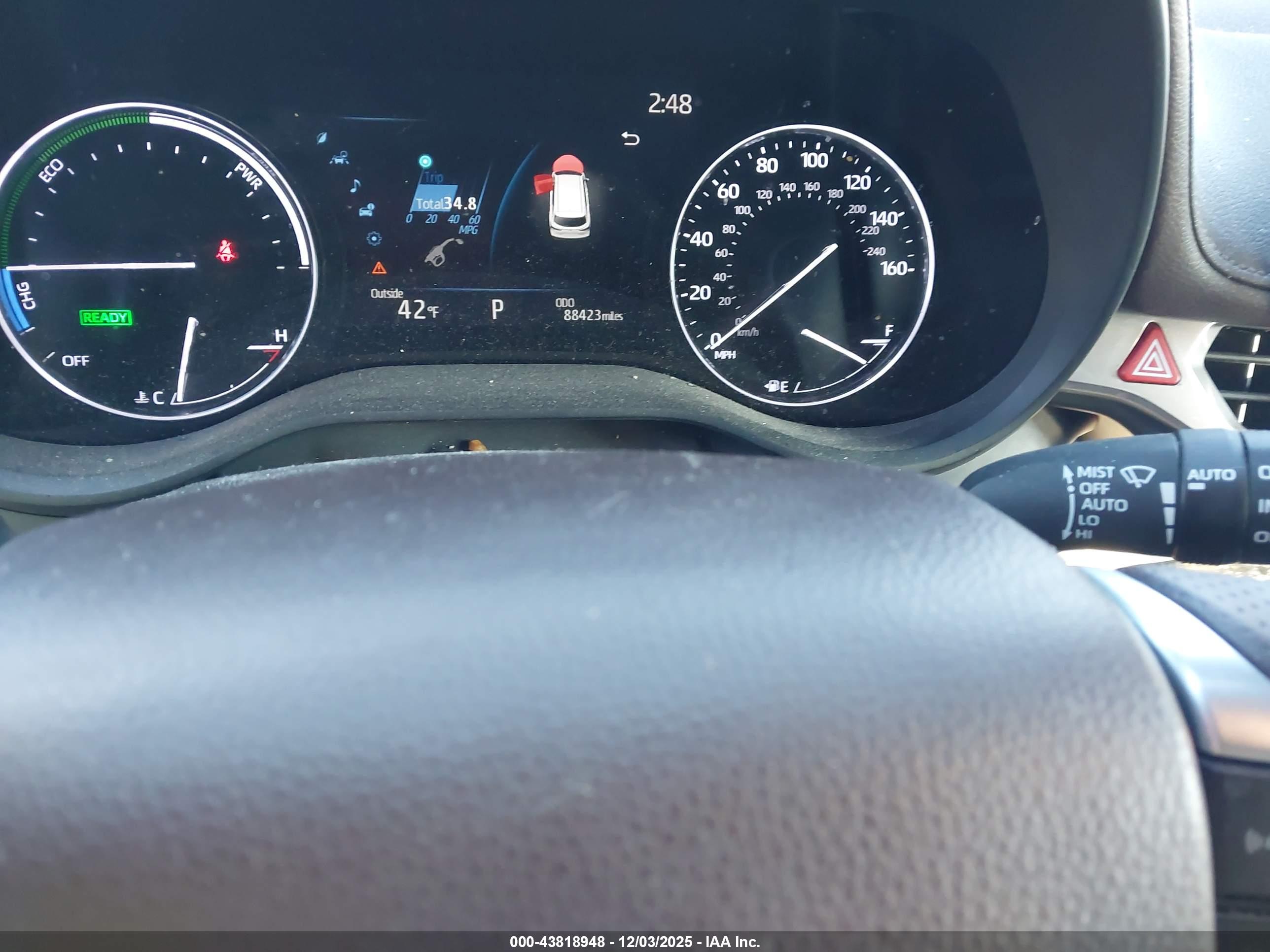 TOYOTA SIENNA image 7