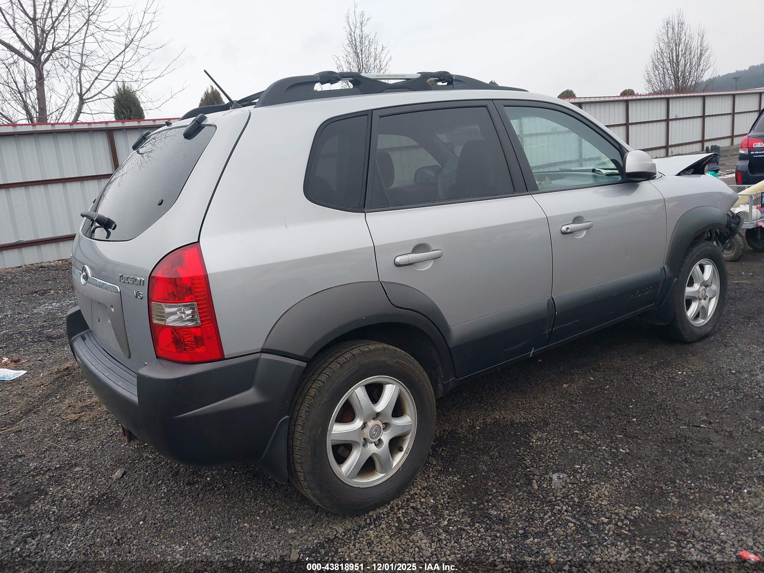 HYUNDAI TUCSON image 4