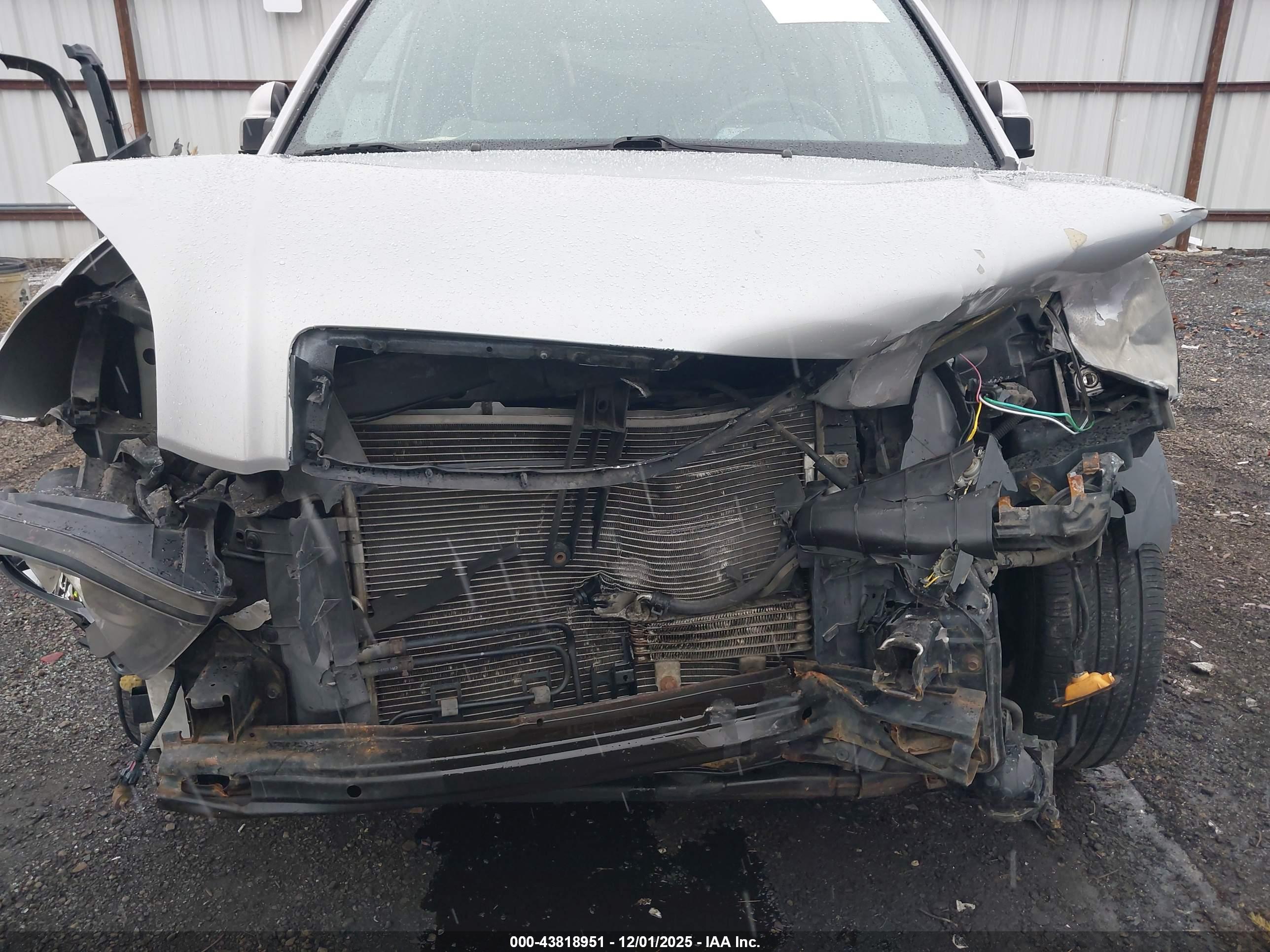 HYUNDAI TUCSON image 6