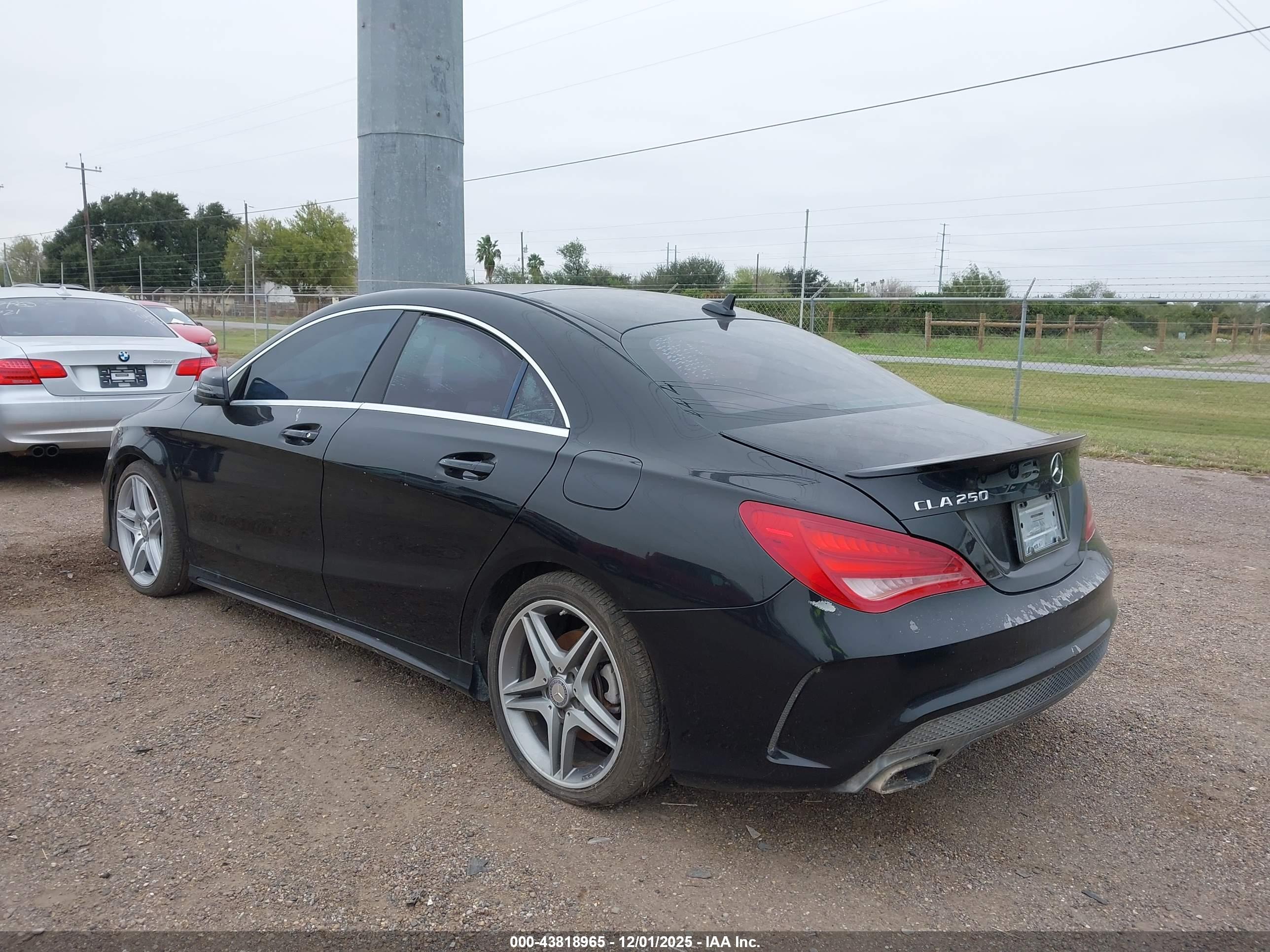 MERCEDES-BENZ CLA image 3