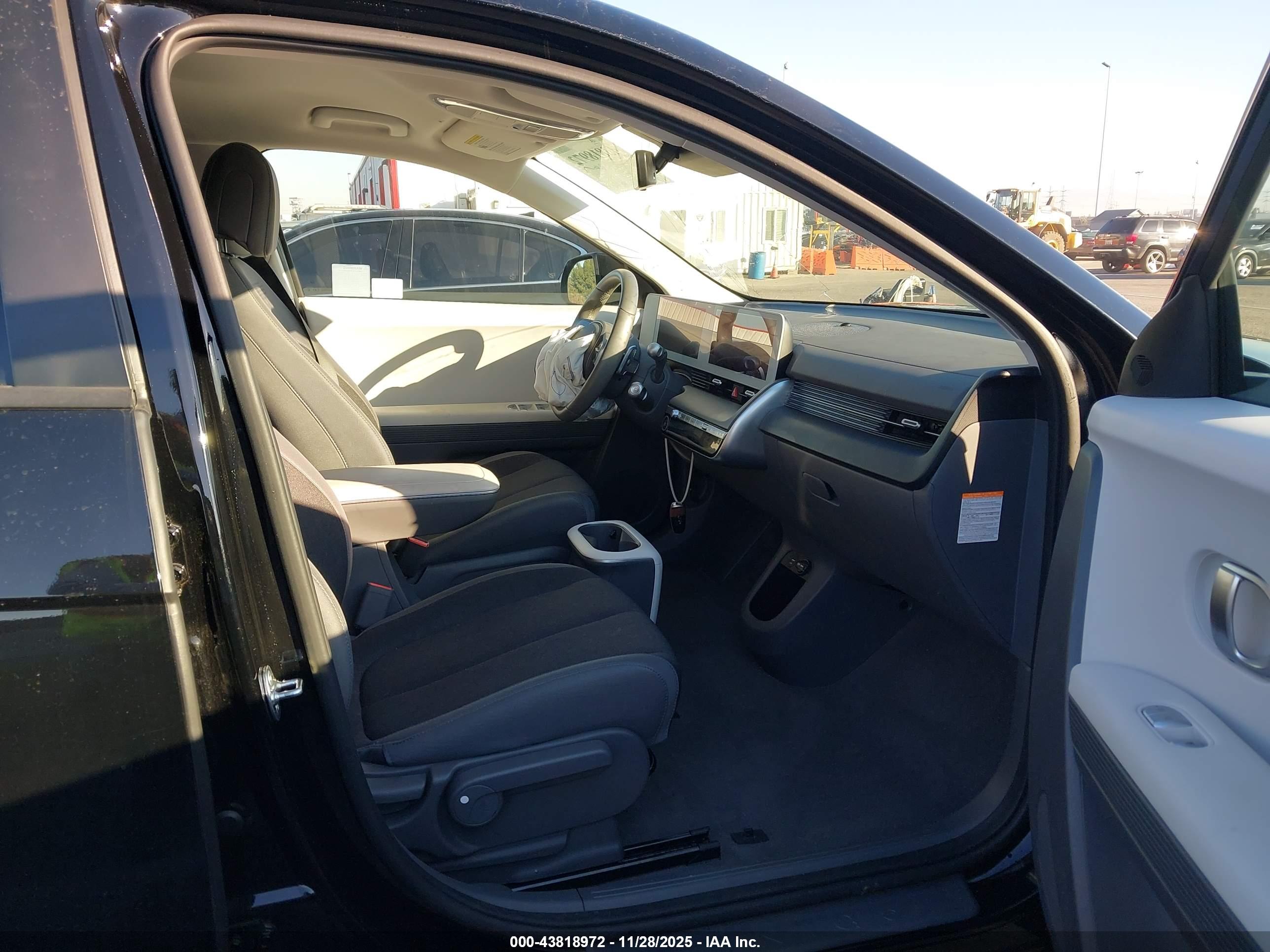 HYUNDAI IONIQ image 5