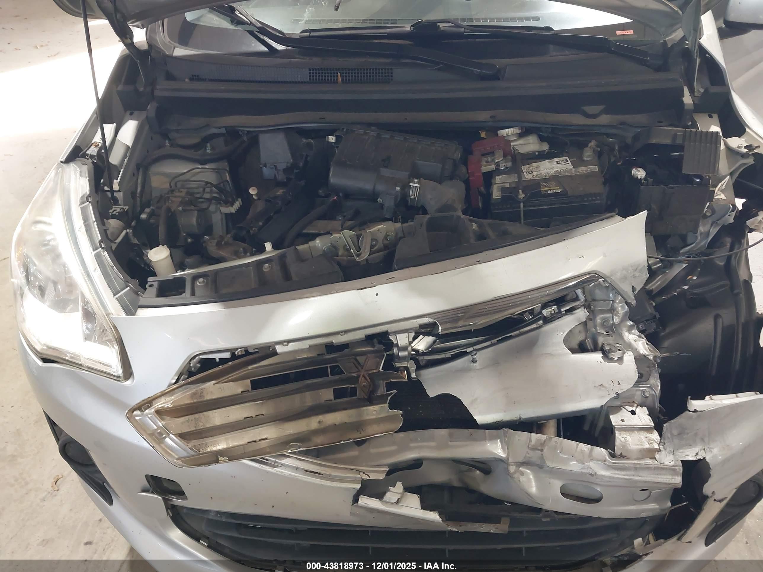 MITSUBISHI MIRAGE image 10
