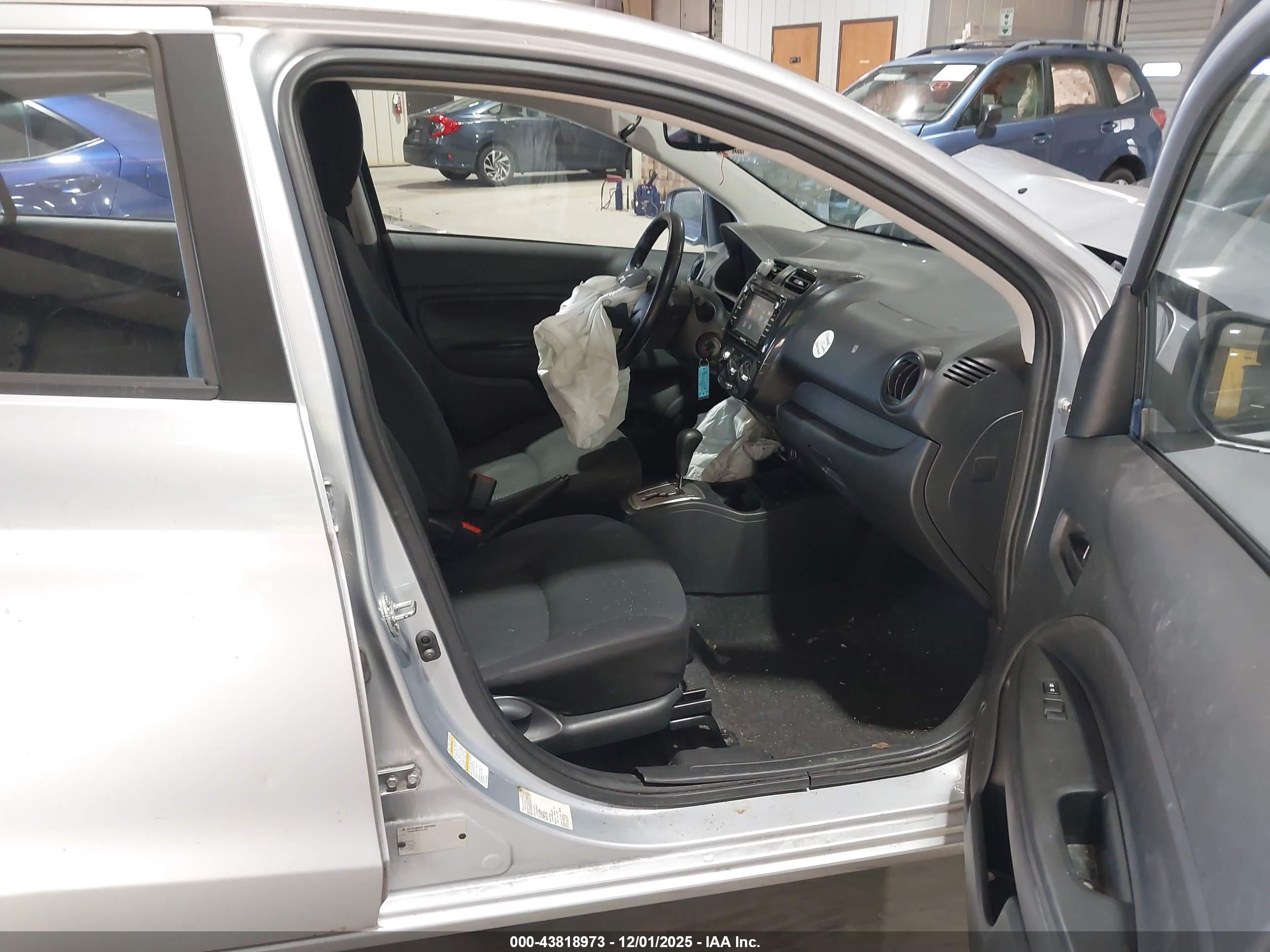 MITSUBISHI MIRAGE image 5