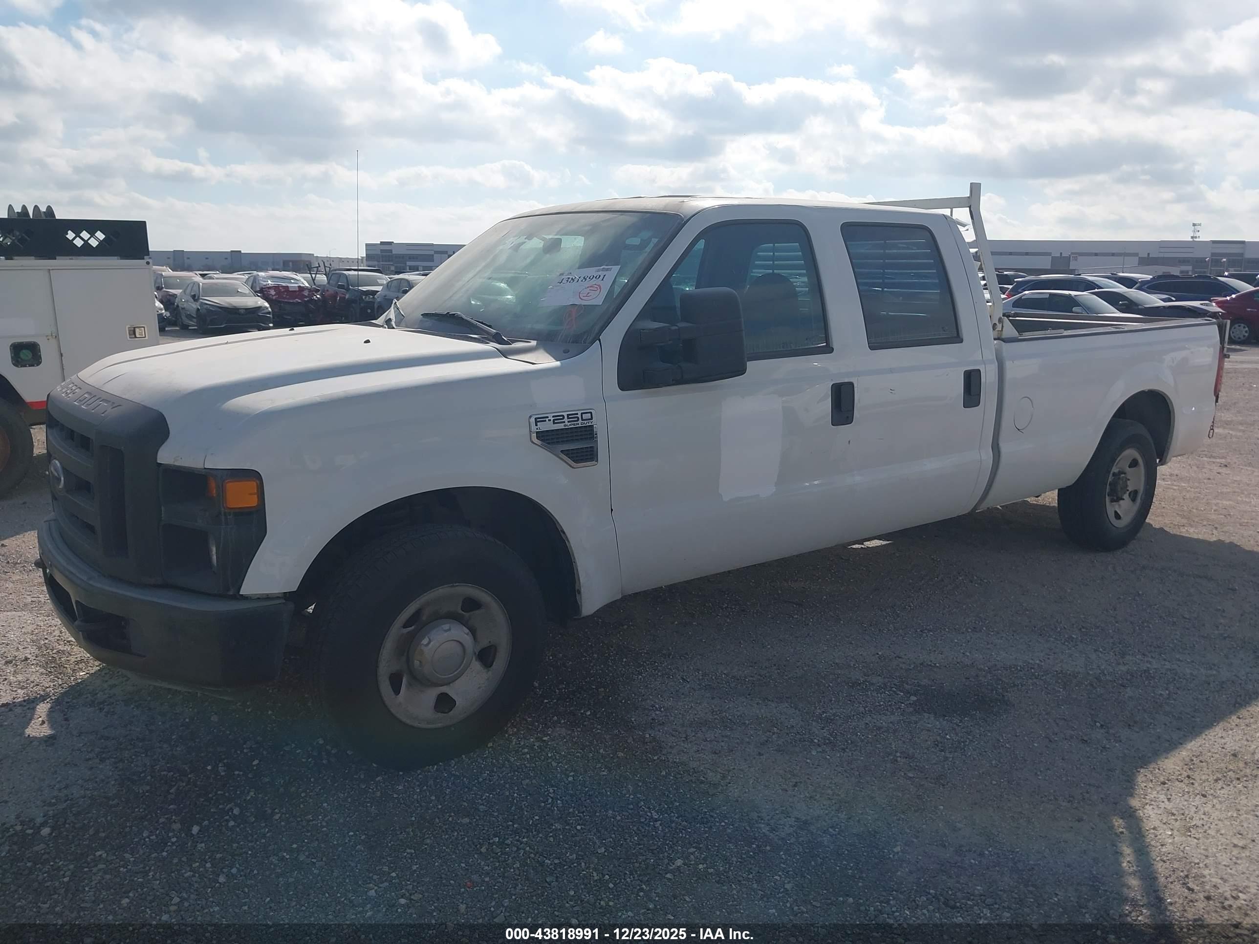 FORD F-250 image 2