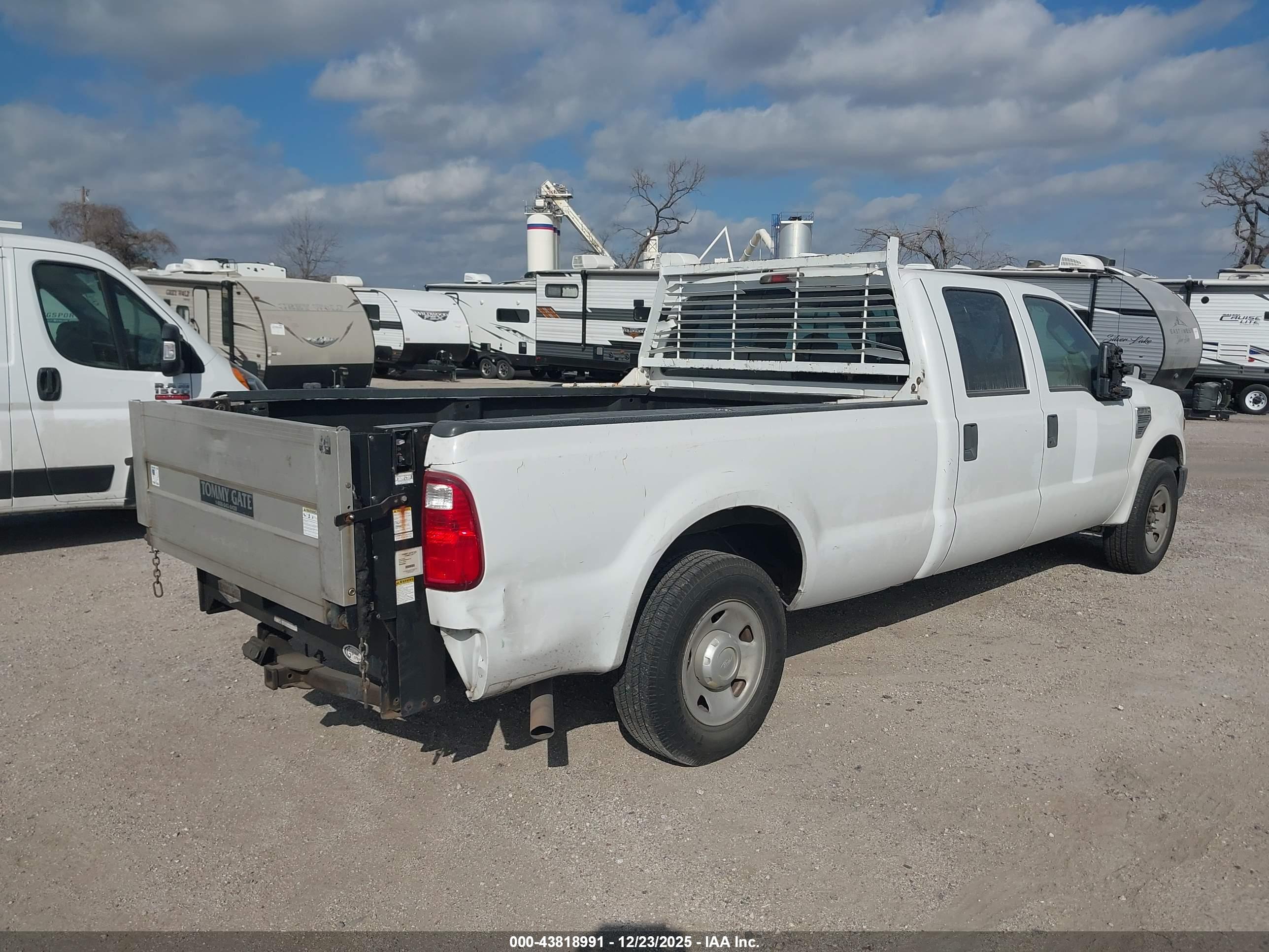 FORD F-250 image 4