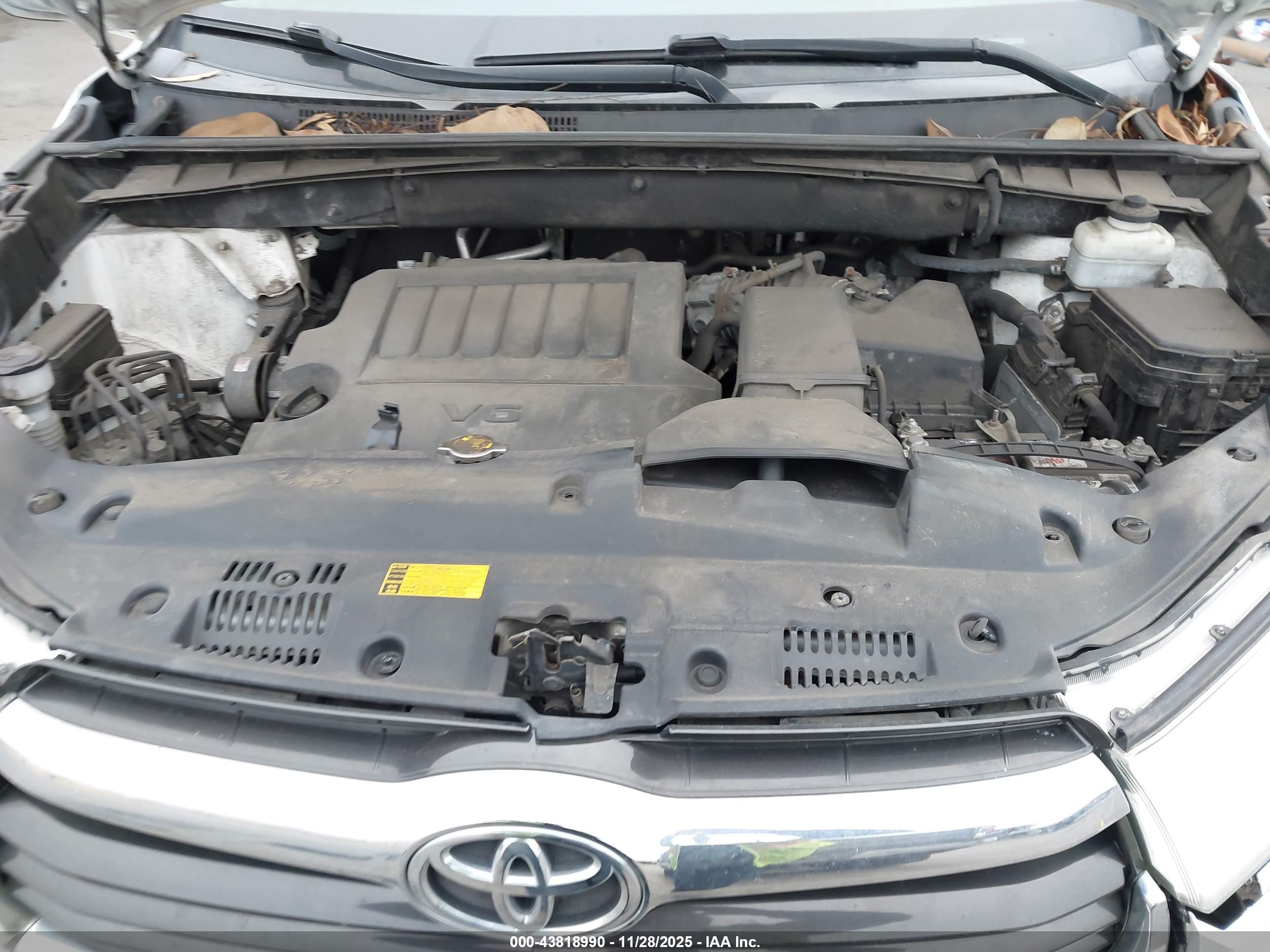 TOYOTA HIGHLANDER image 10