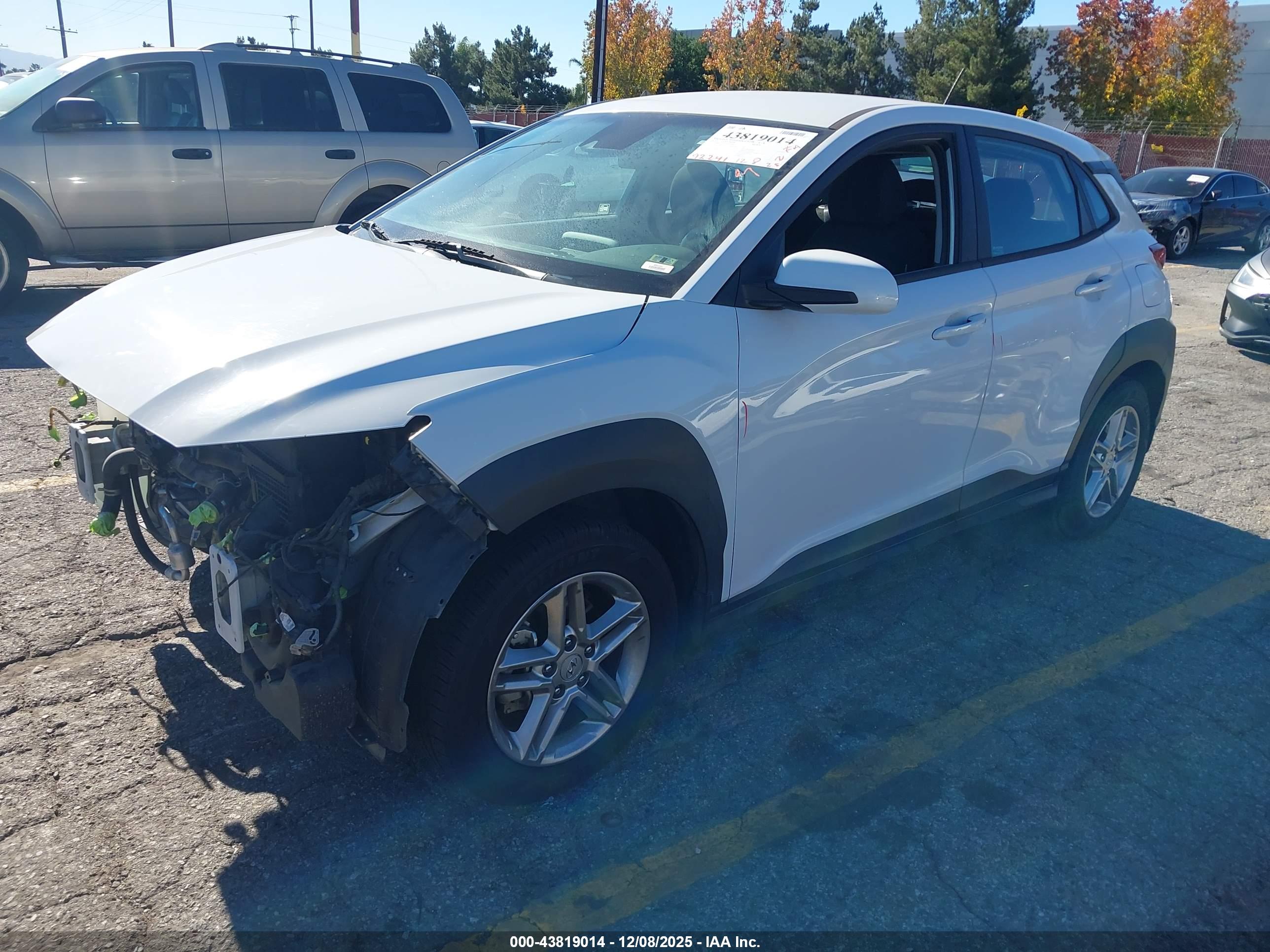 HYUNDAI KONA image 2