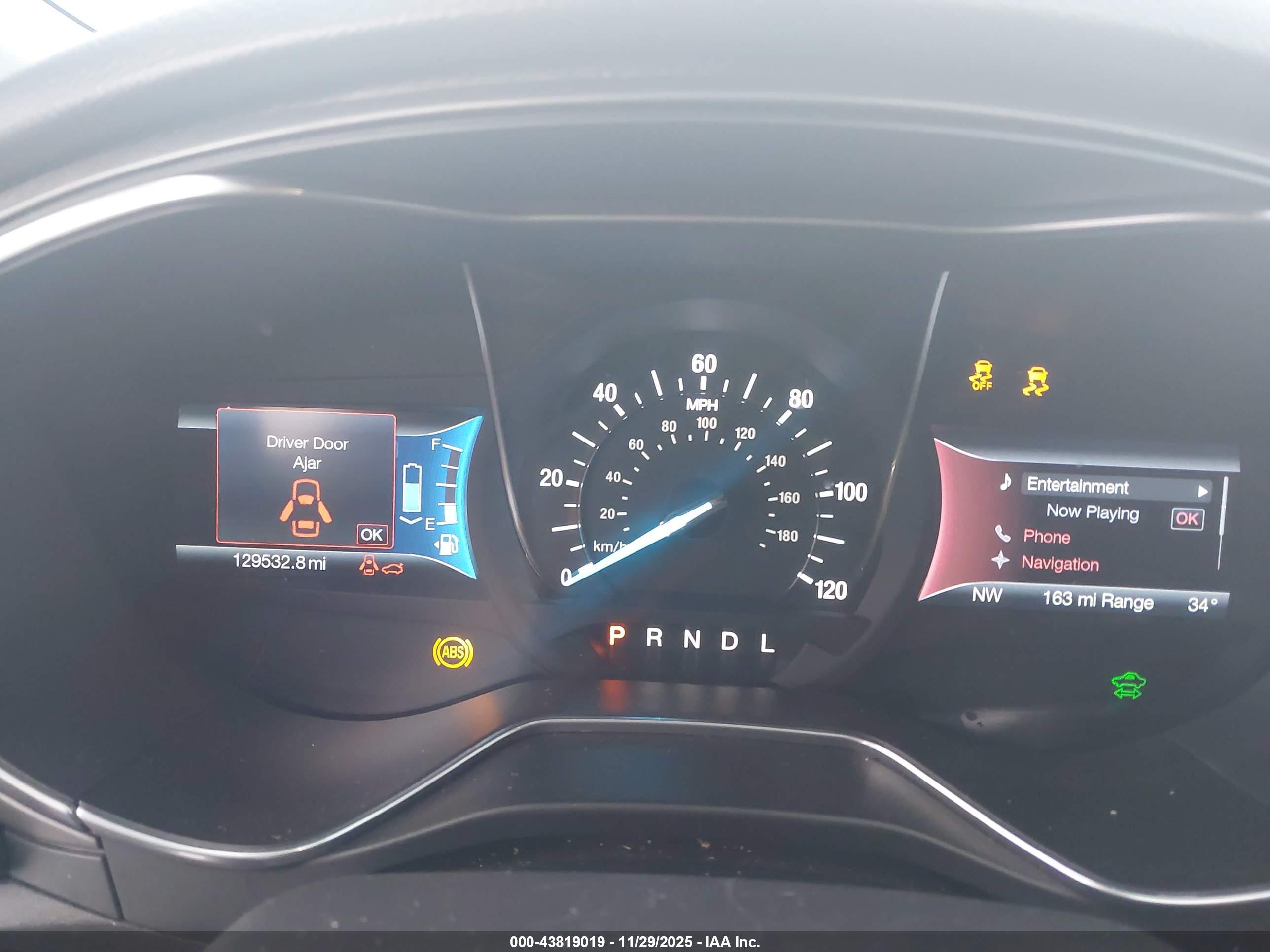FORD FUSION image 7