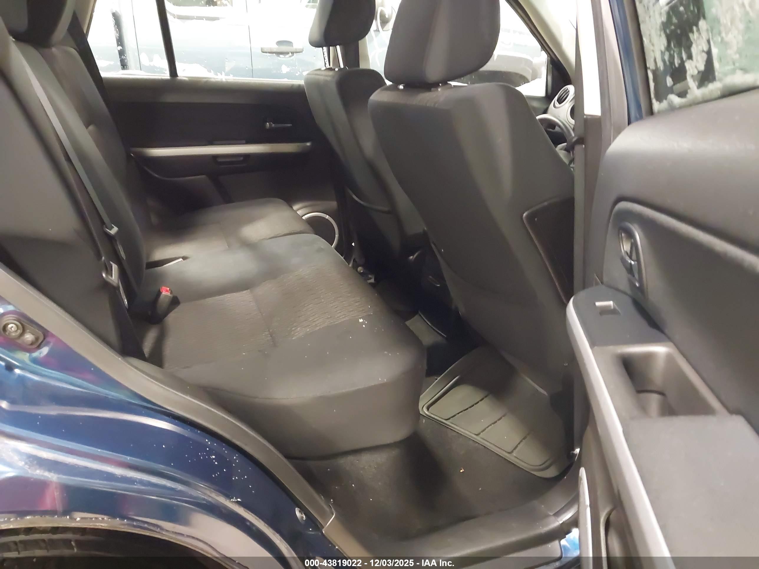 SUZUKI GRAND image 8