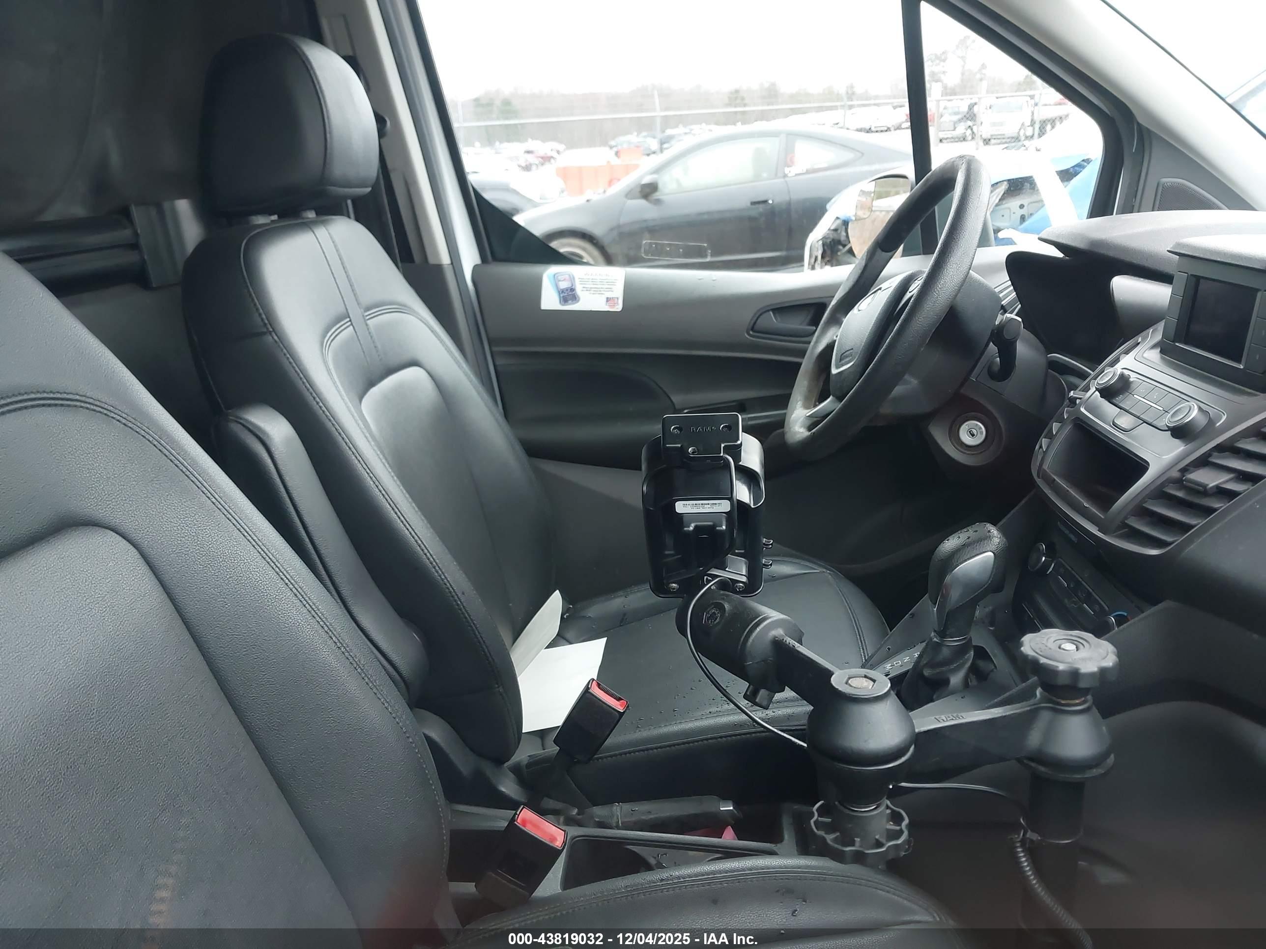 FORD TRANSIT image 5