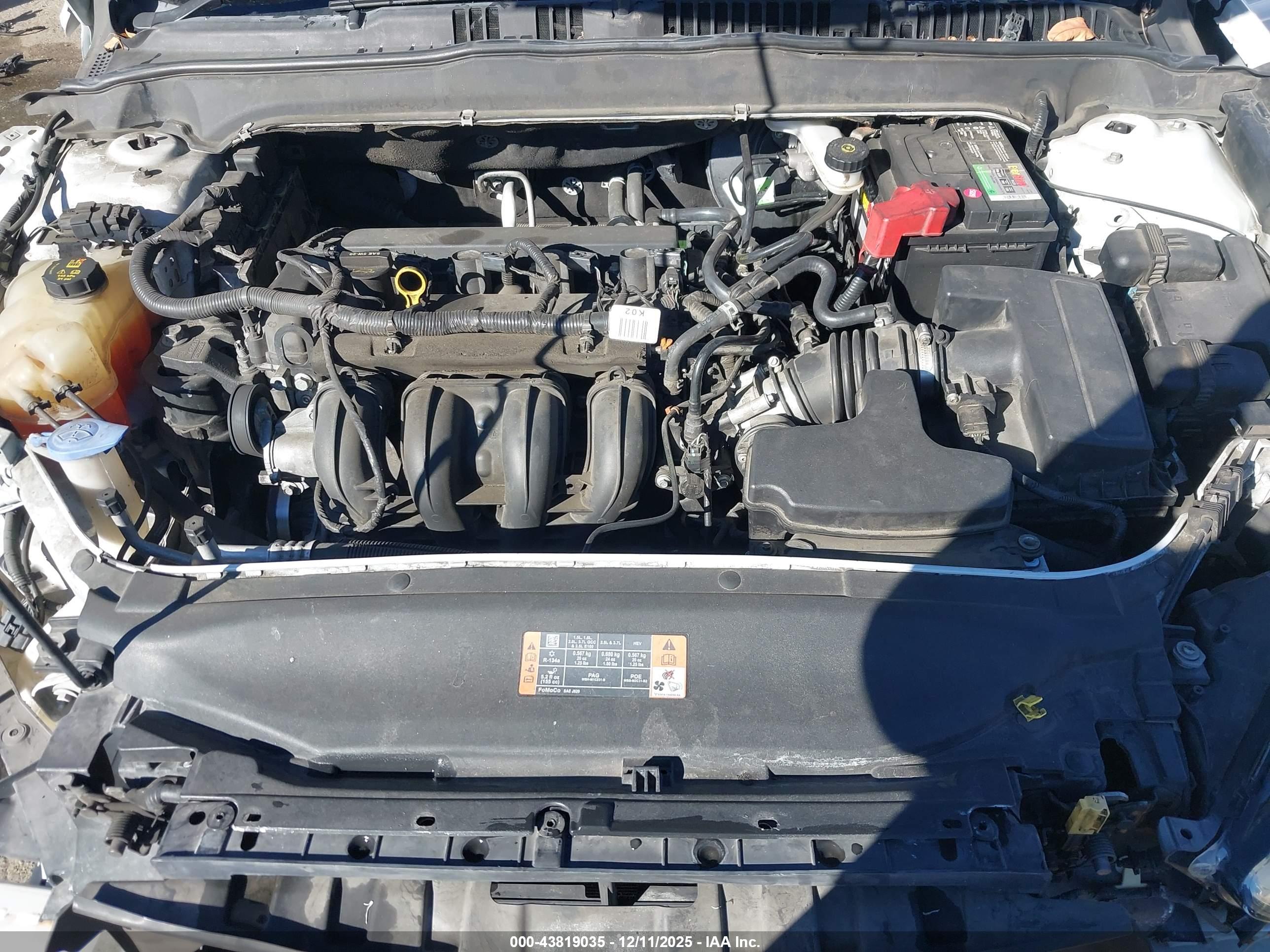 FORD FUSION image 10