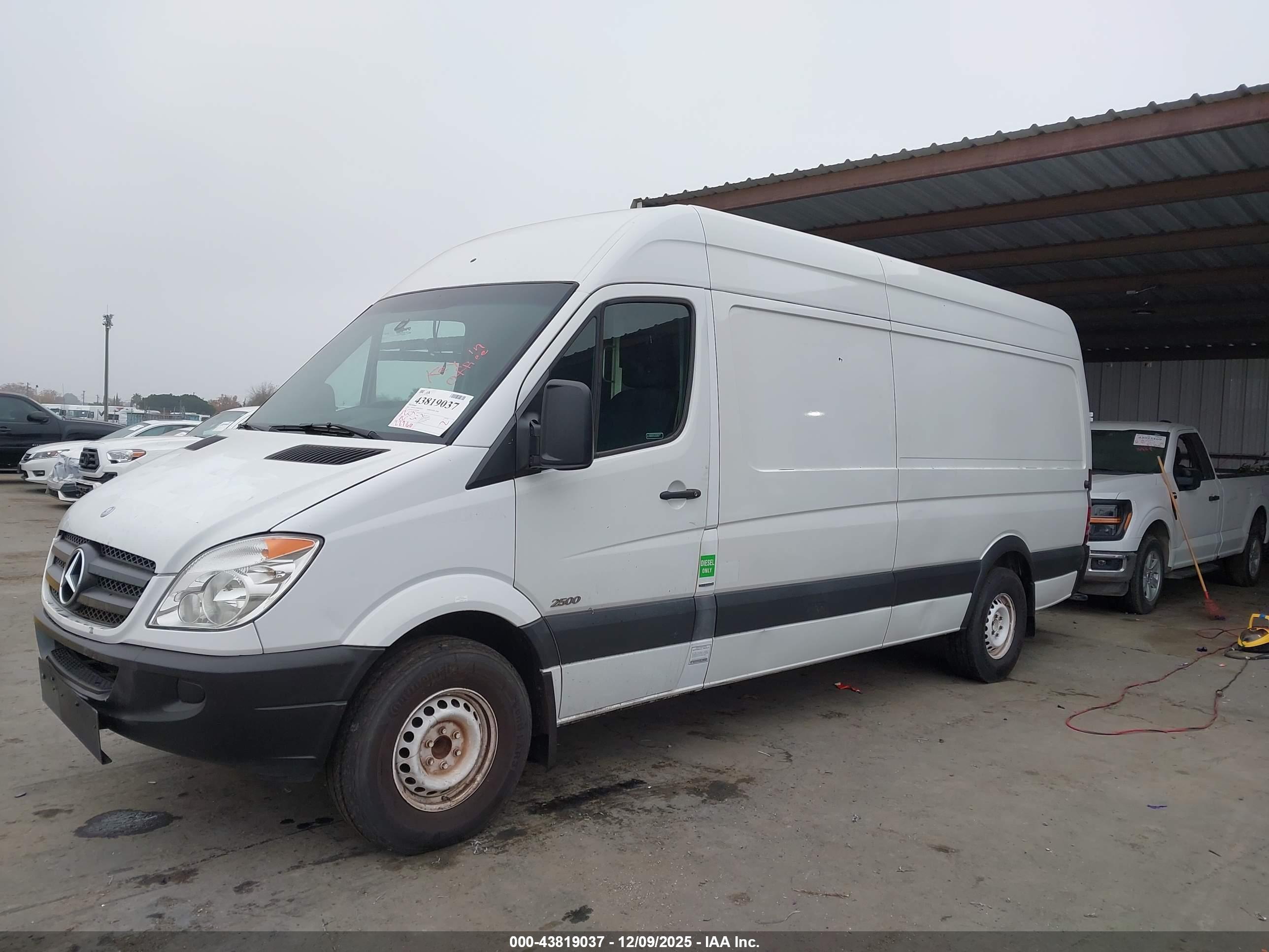 MERCEDES-BENZ SPRINTER image 6