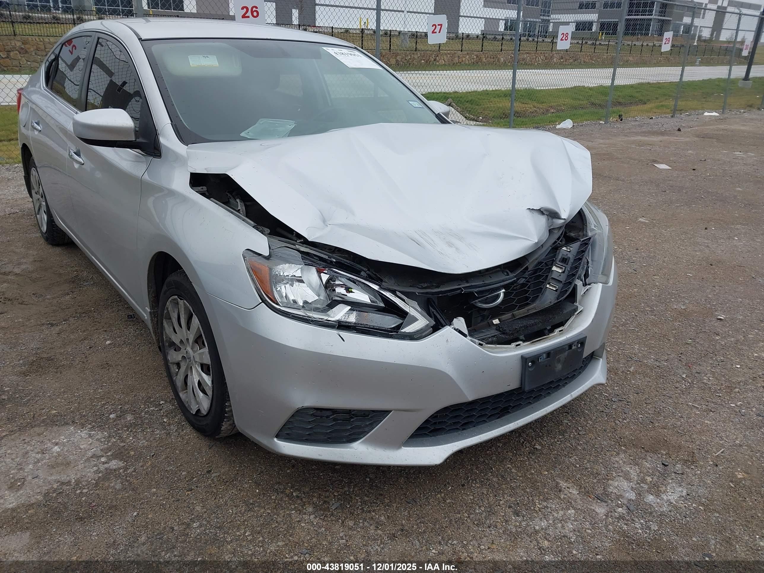 NISSAN SENTRA image 6