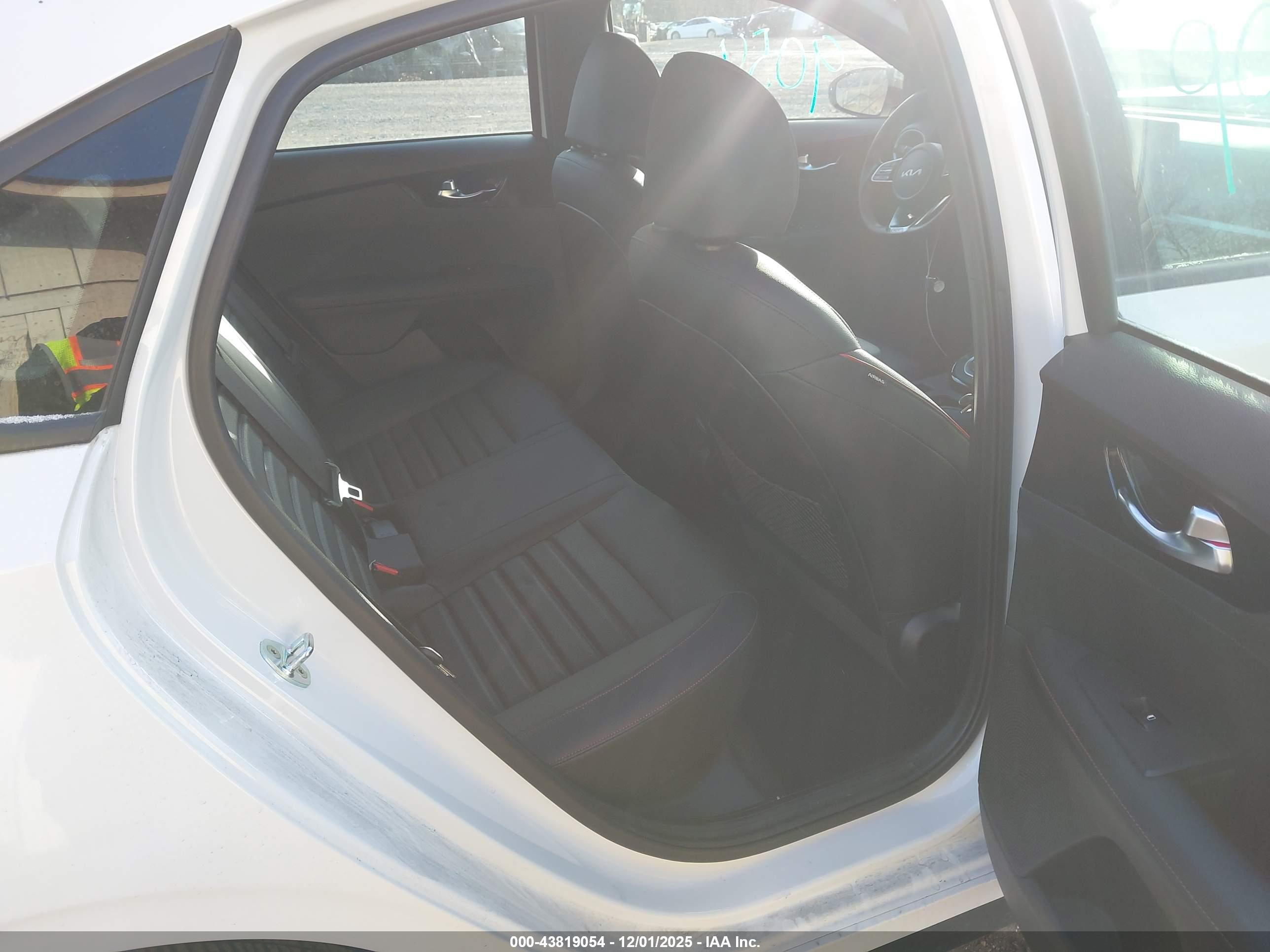 KIA FORTE image 8