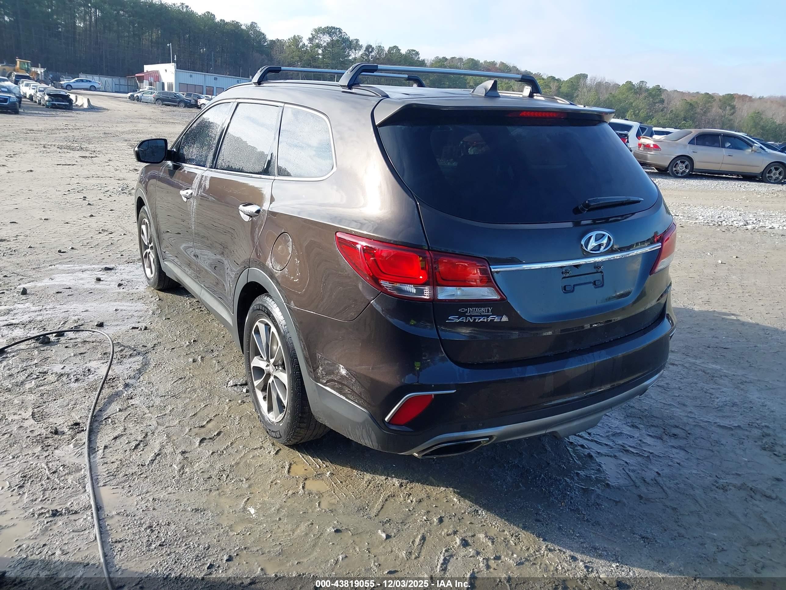 HYUNDAI SANTA image 3