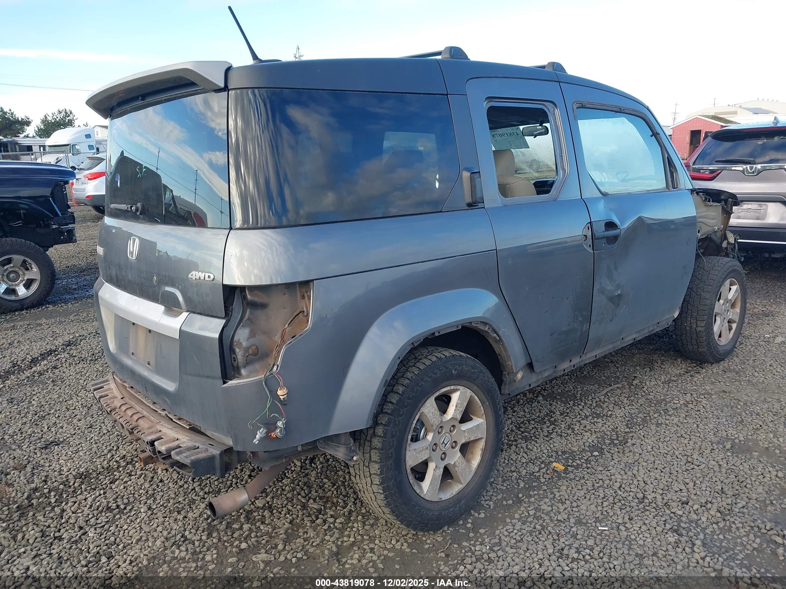 HONDA ELEMENT image 4