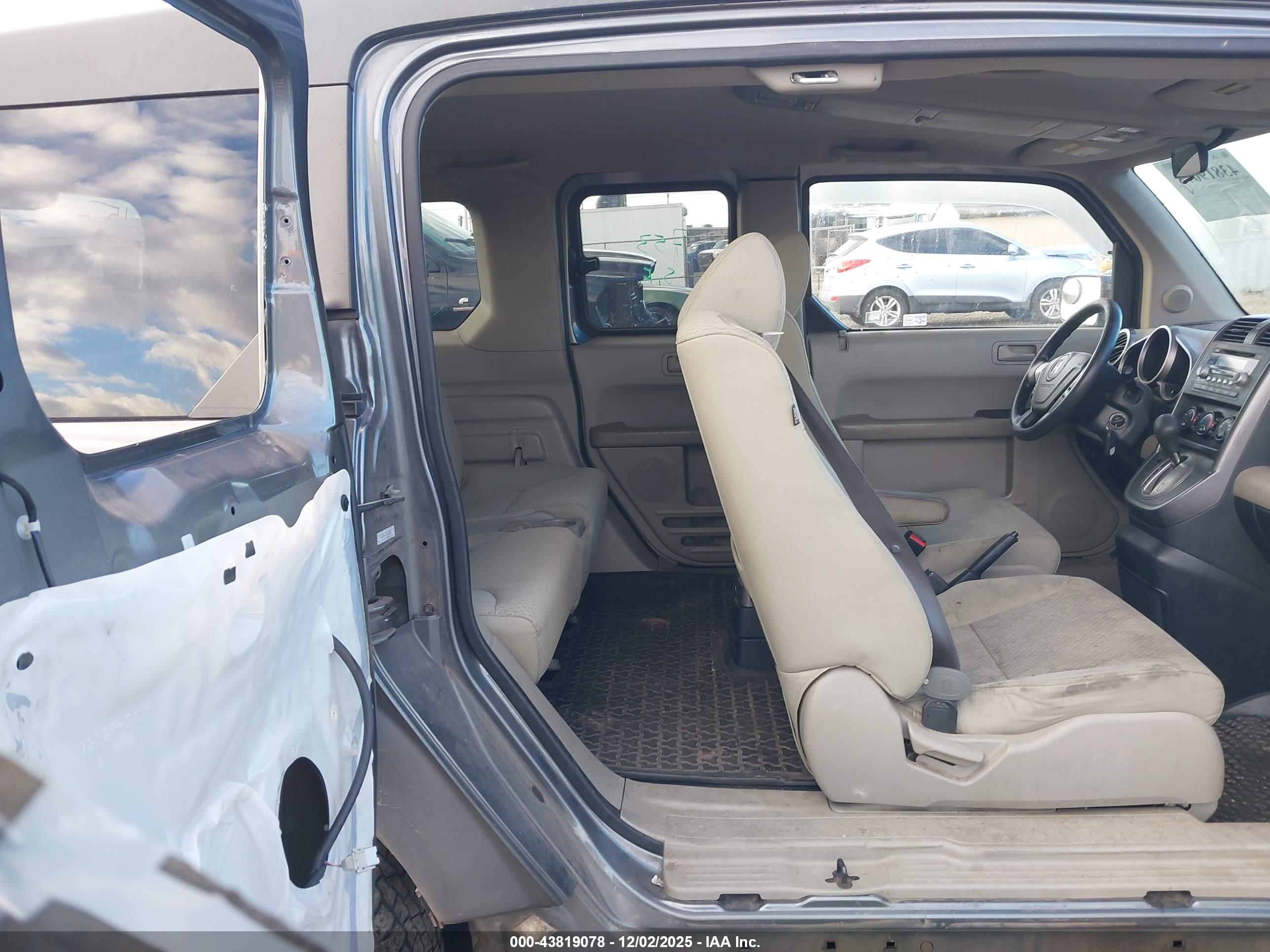 HONDA ELEMENT image 8