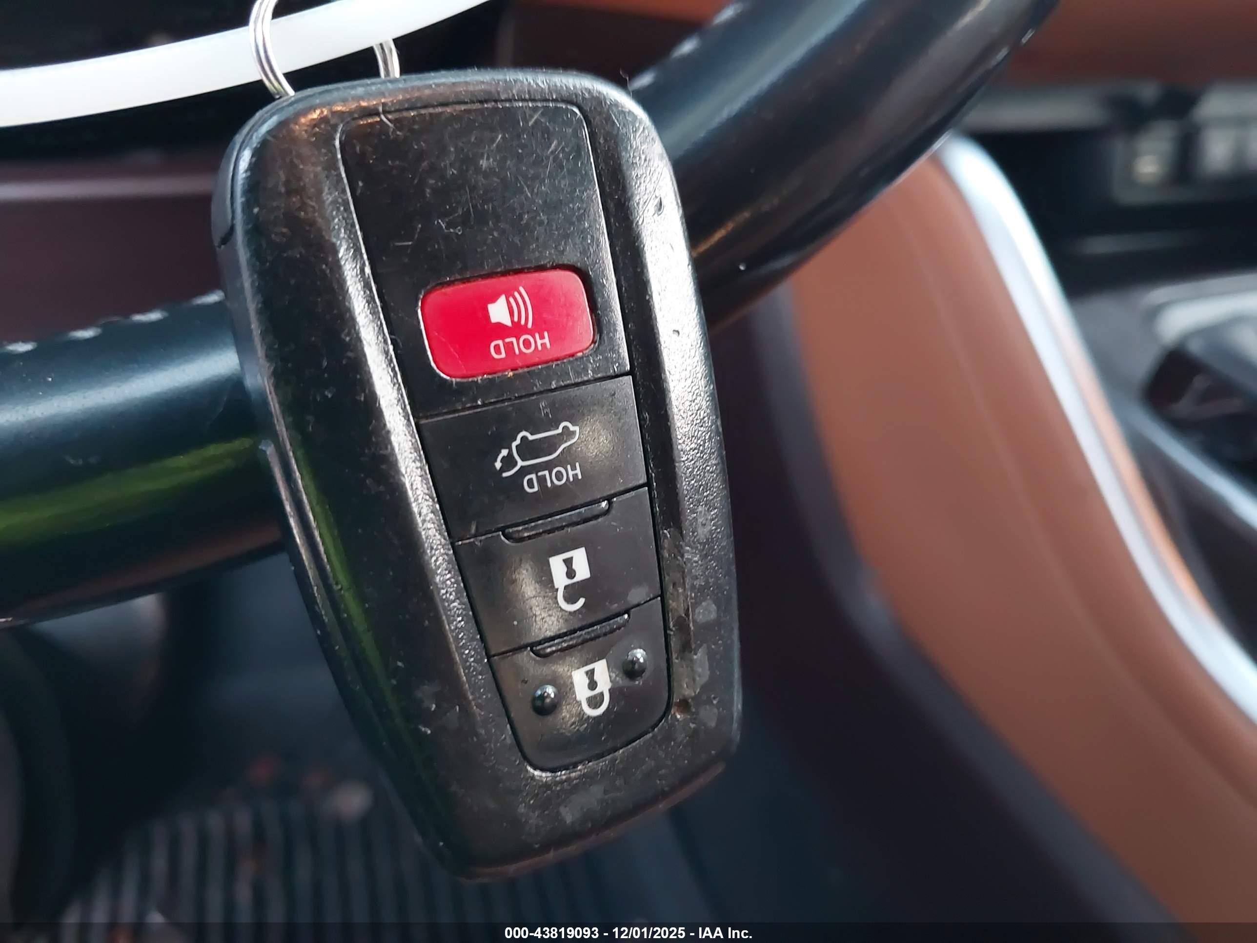 TOYOTA HIGHLANDER image 11