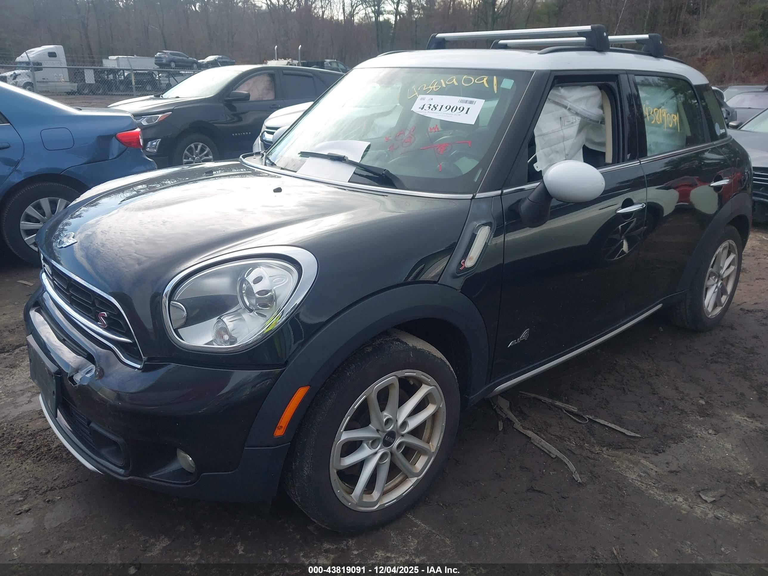 MINI COUNTRYMAN image 2
