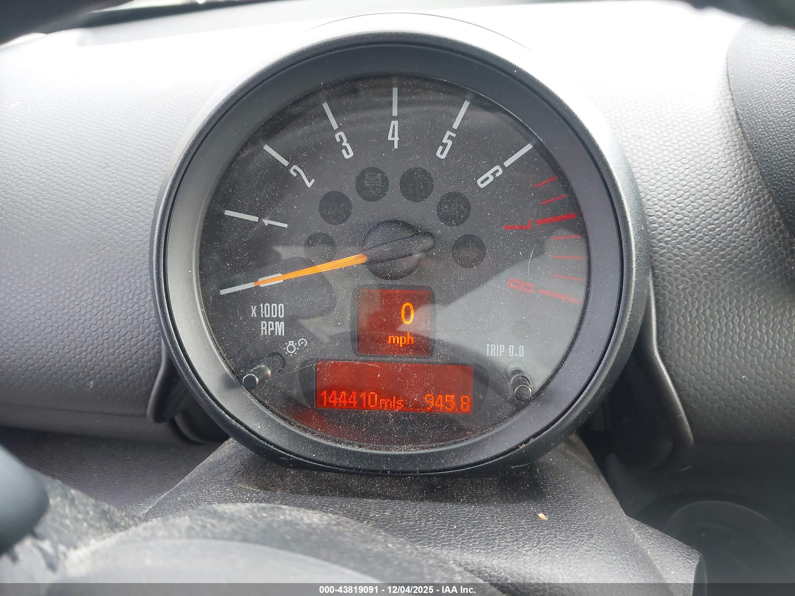 MINI COUNTRYMAN image 7