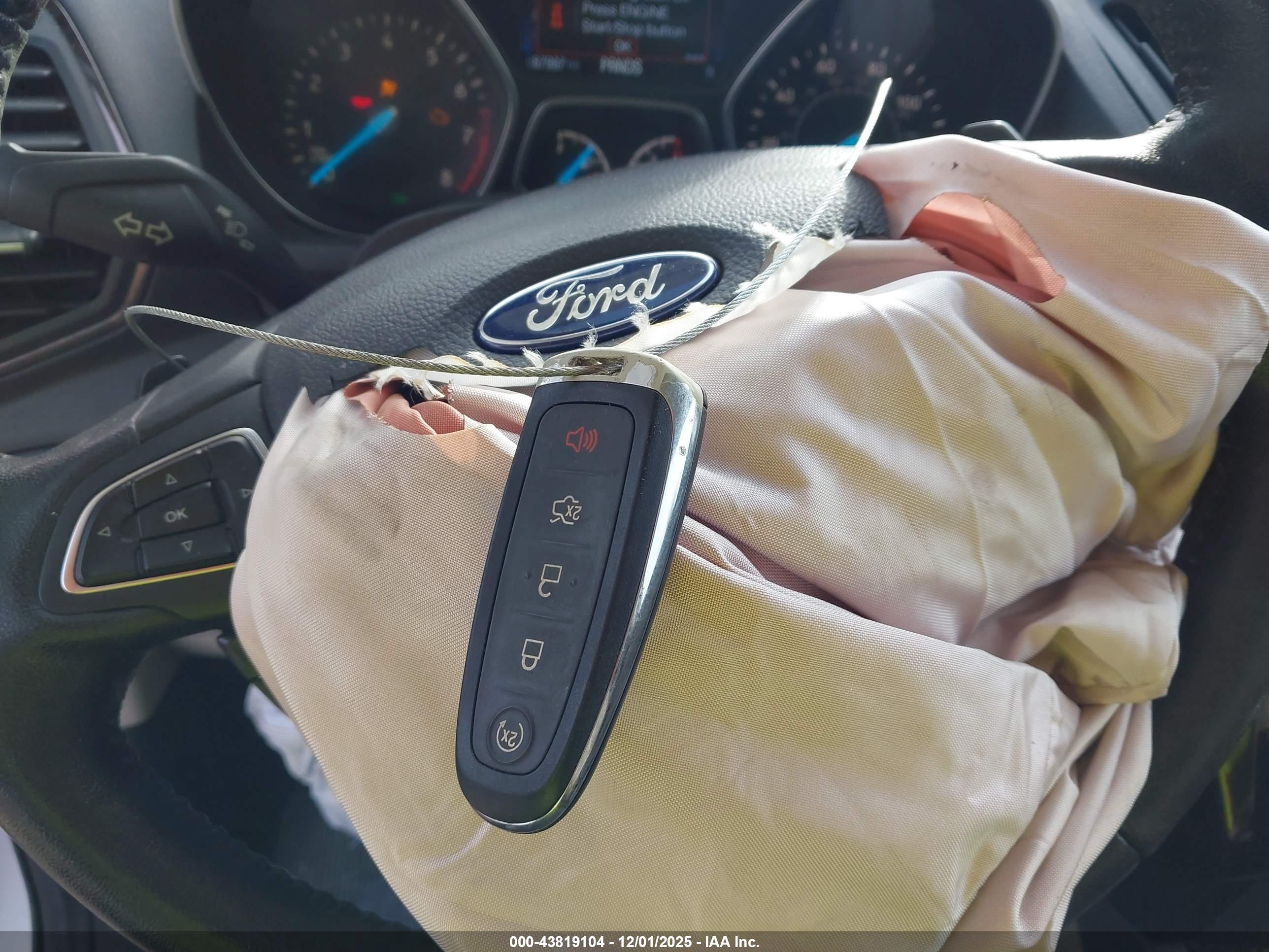 FORD ESCAPE image 11
