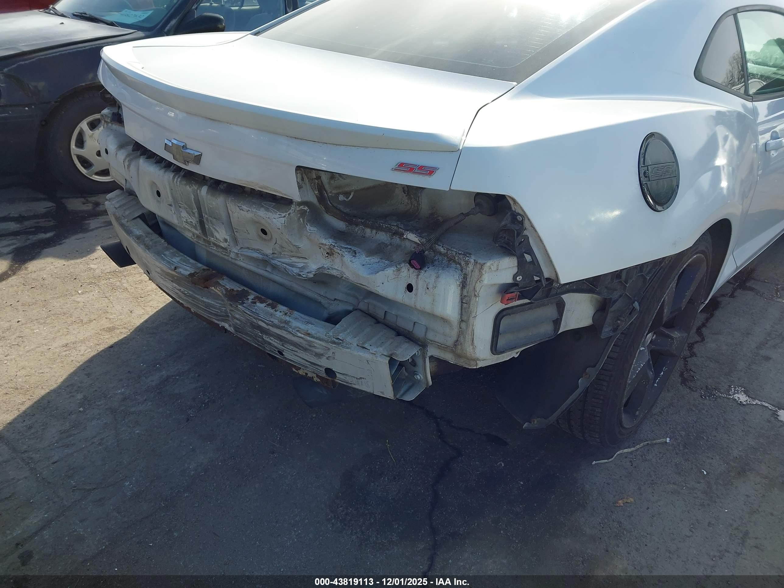 CHEVROLET CAMARO image 6